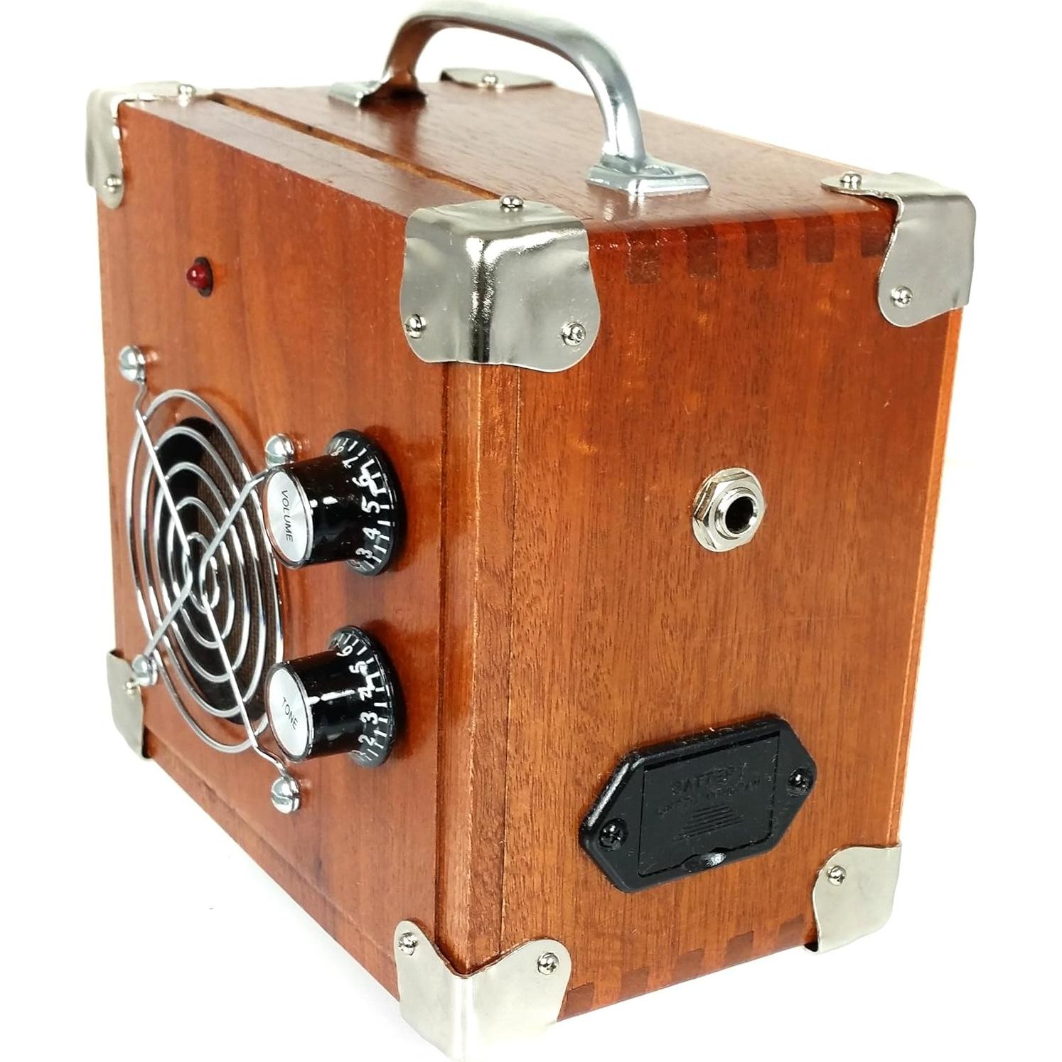 Amplificador de guitarra 2.5W C. B. Gitty en caja de madera