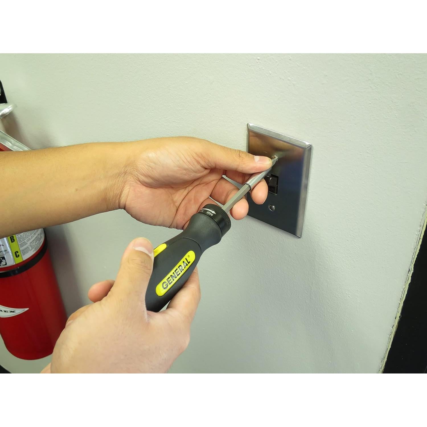 Destornillador y Sierra Multiusos 14 Piezas General Tools 86014