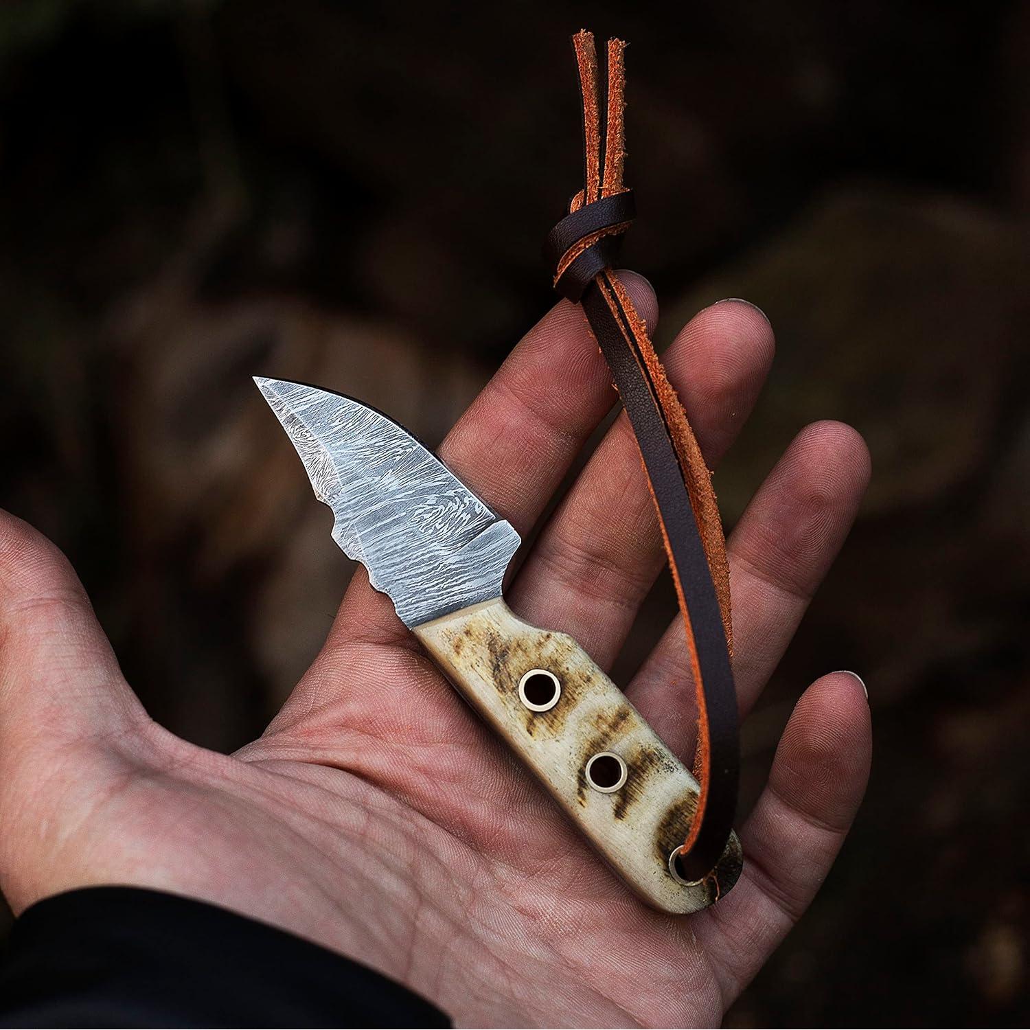 Cuchillo EDC Medieval Supplies Damasco 11.4 cm Cuerno de Carne