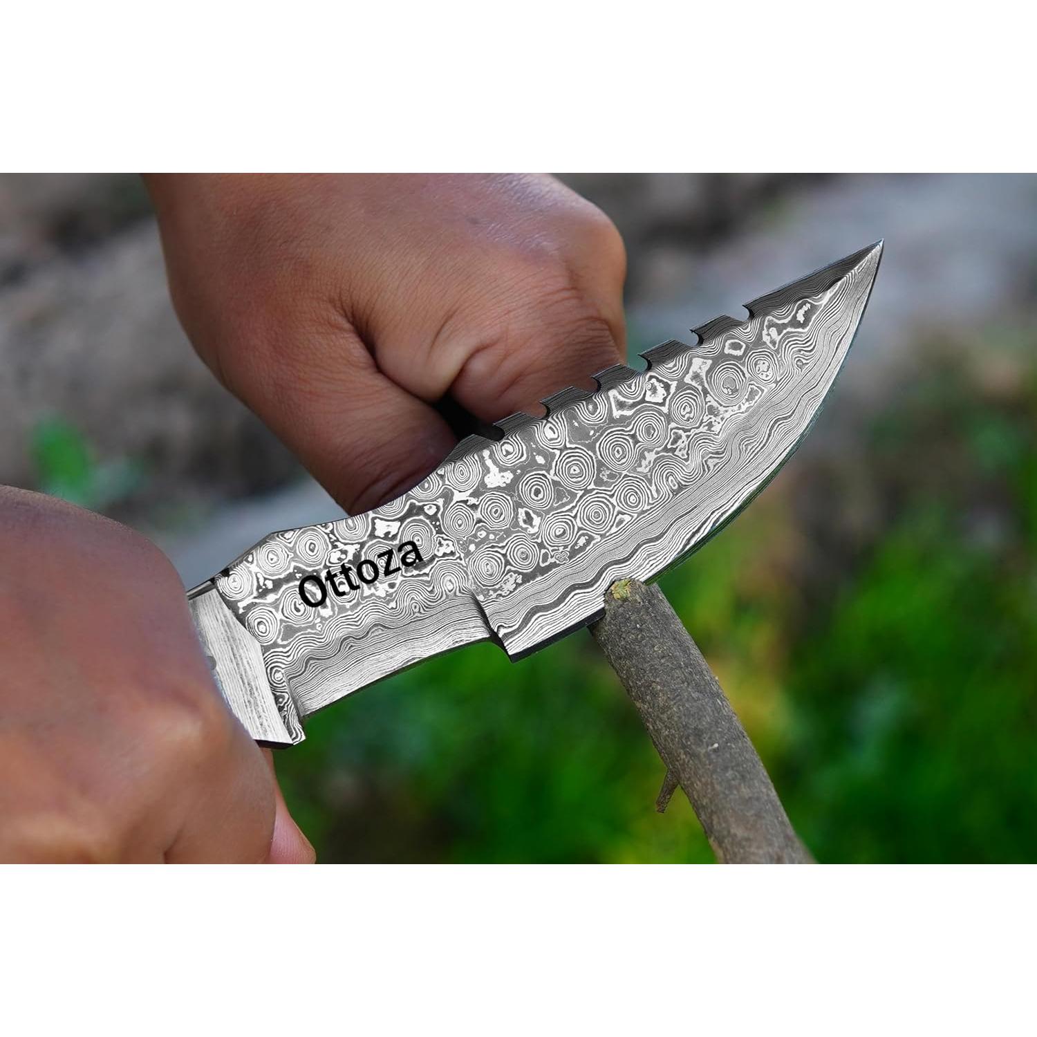 Cuchillo Tracker Ottoza 262 Damasco 25.4 cm con Funda de Cuero