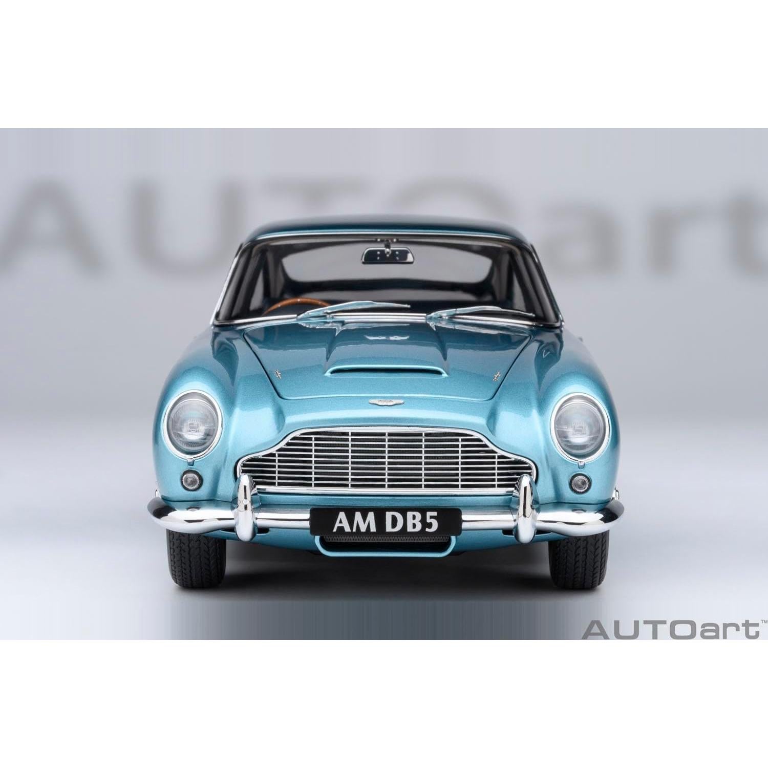 AUTOart 1:18 Aston Martin DB5 Diecast Perla Azul Claro