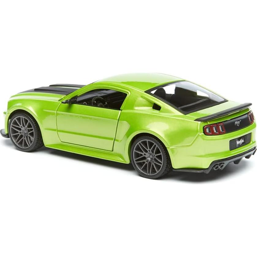 Maisto 1:24 Ford Mustang Street Racer Diecast 19 cm