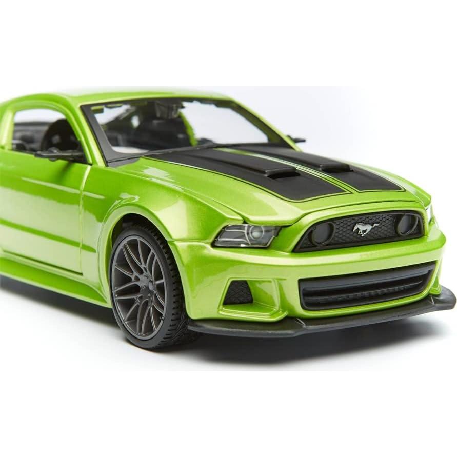 Maisto 1:24 Ford Mustang Street Racer Diecast 19 cm