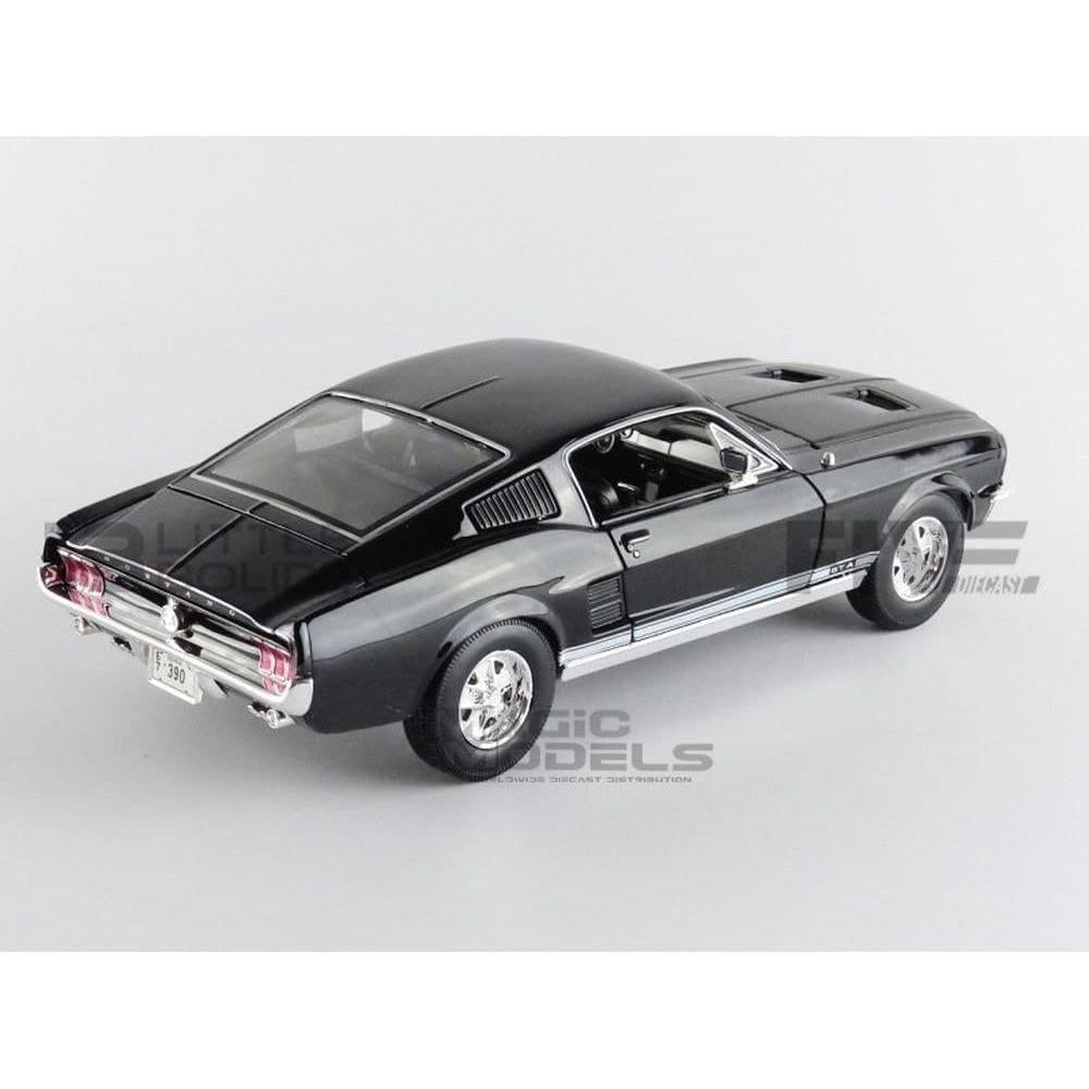 Maisto 1967 Ford Mustang Fastback 1:18 Escala Negro