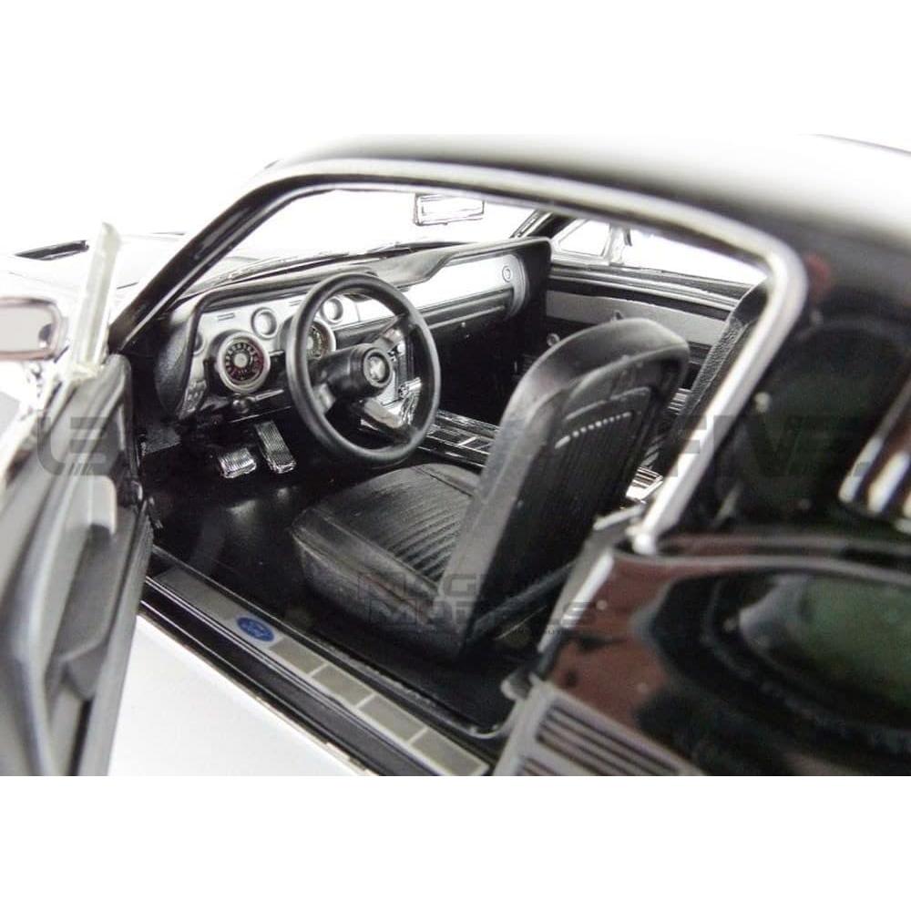 Maisto 1967 Ford Mustang Fastback 1:18 Escala Negro