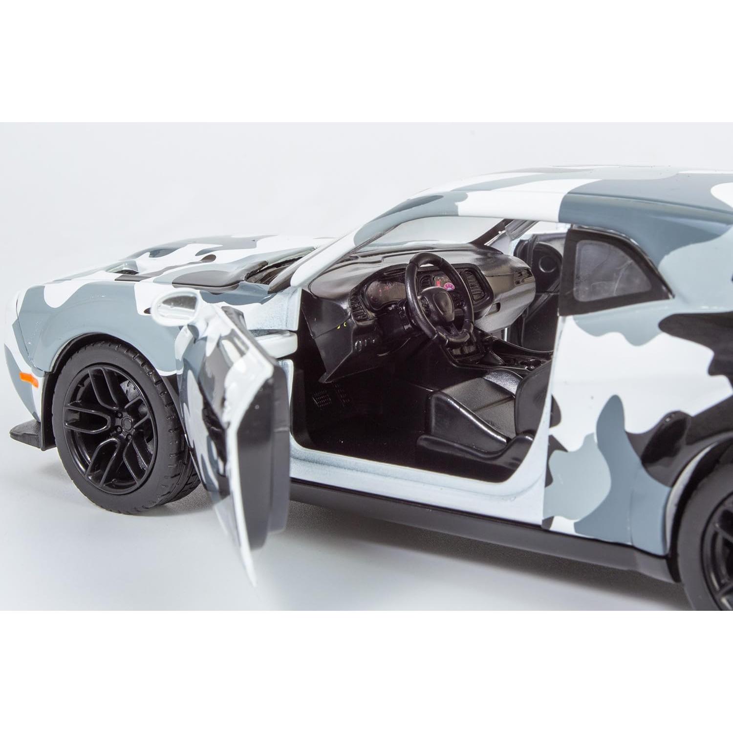 Dodge Challenger SRT Hellcat 2018 Diecast 1/24 Motormax Camuflaje