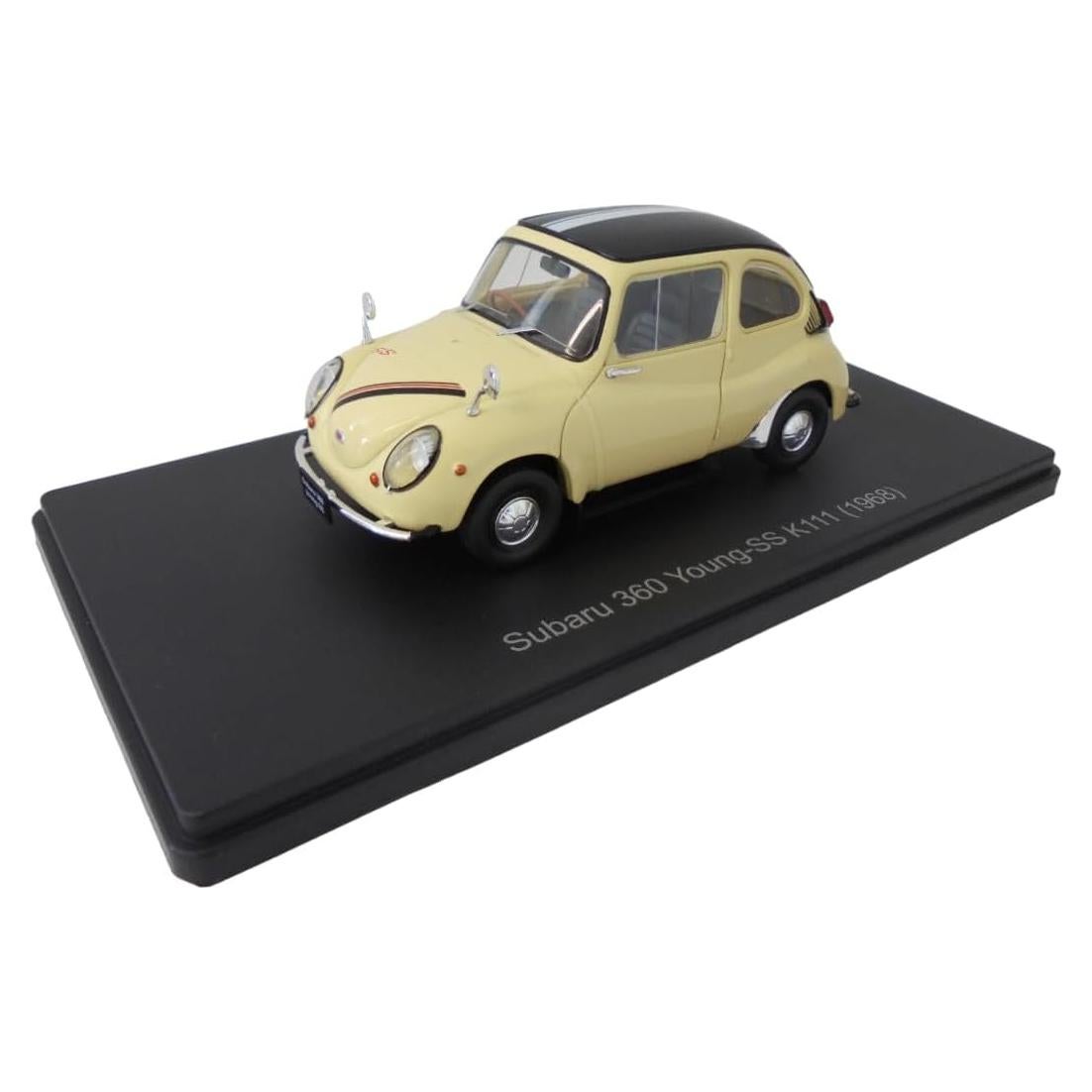 Coche en miniatura OPO 10 Subaru 360 Young SS 1:24 Diecast