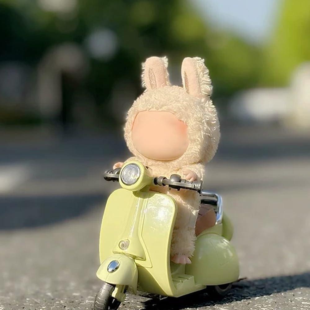 Scooter Juguete Interactivo Labubu con Luz y Música - Blanco