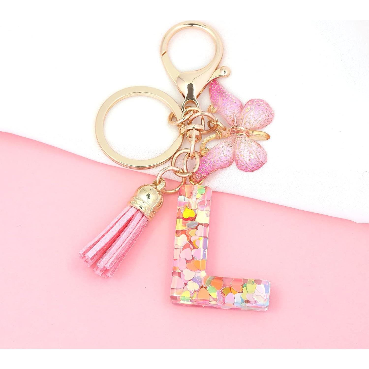Llave de Letra Inicial con Borla y Colgante Mariposa Rosa