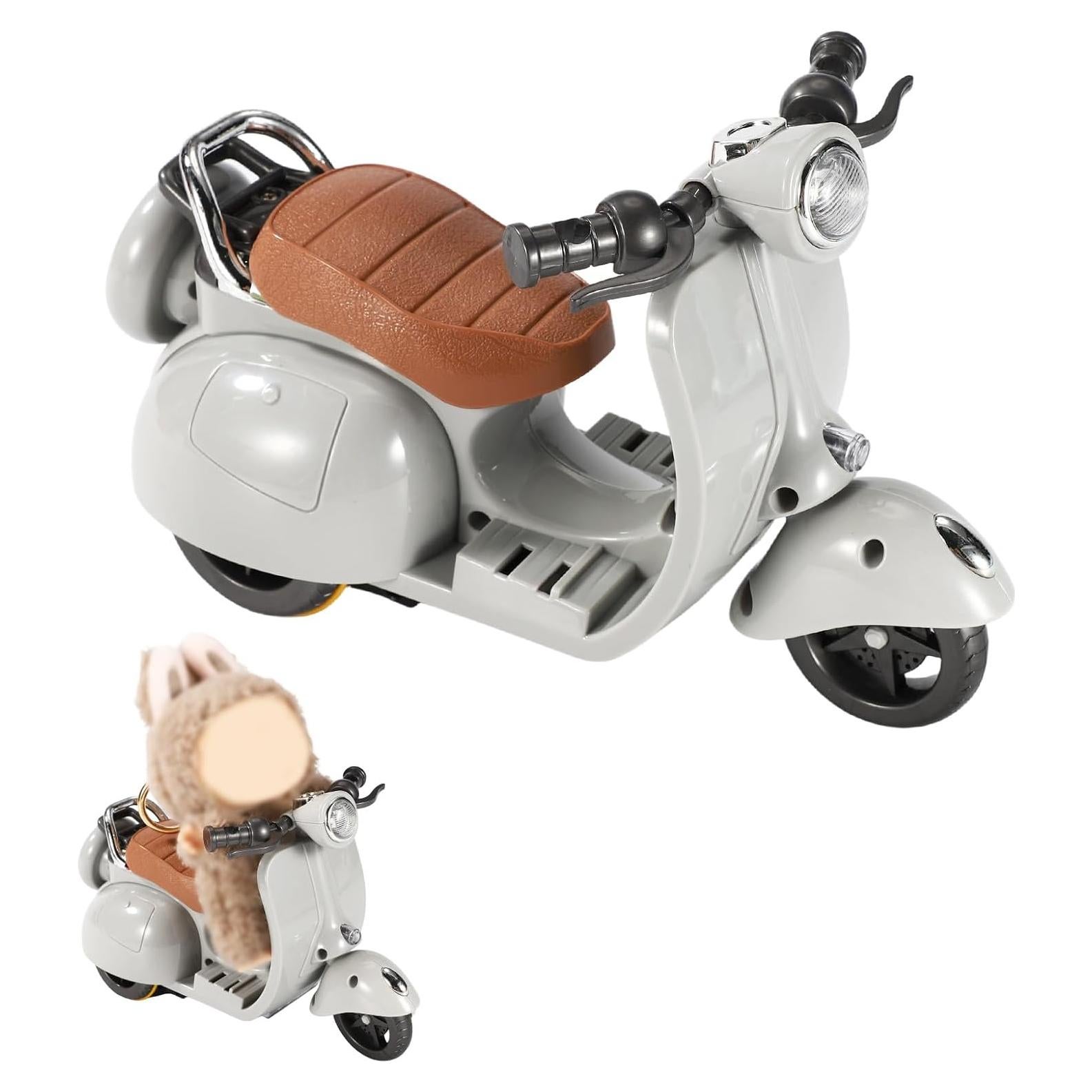 Scooter de Muñeca BTFO con Luces y Música - Gris 19x12.5x9.5cm