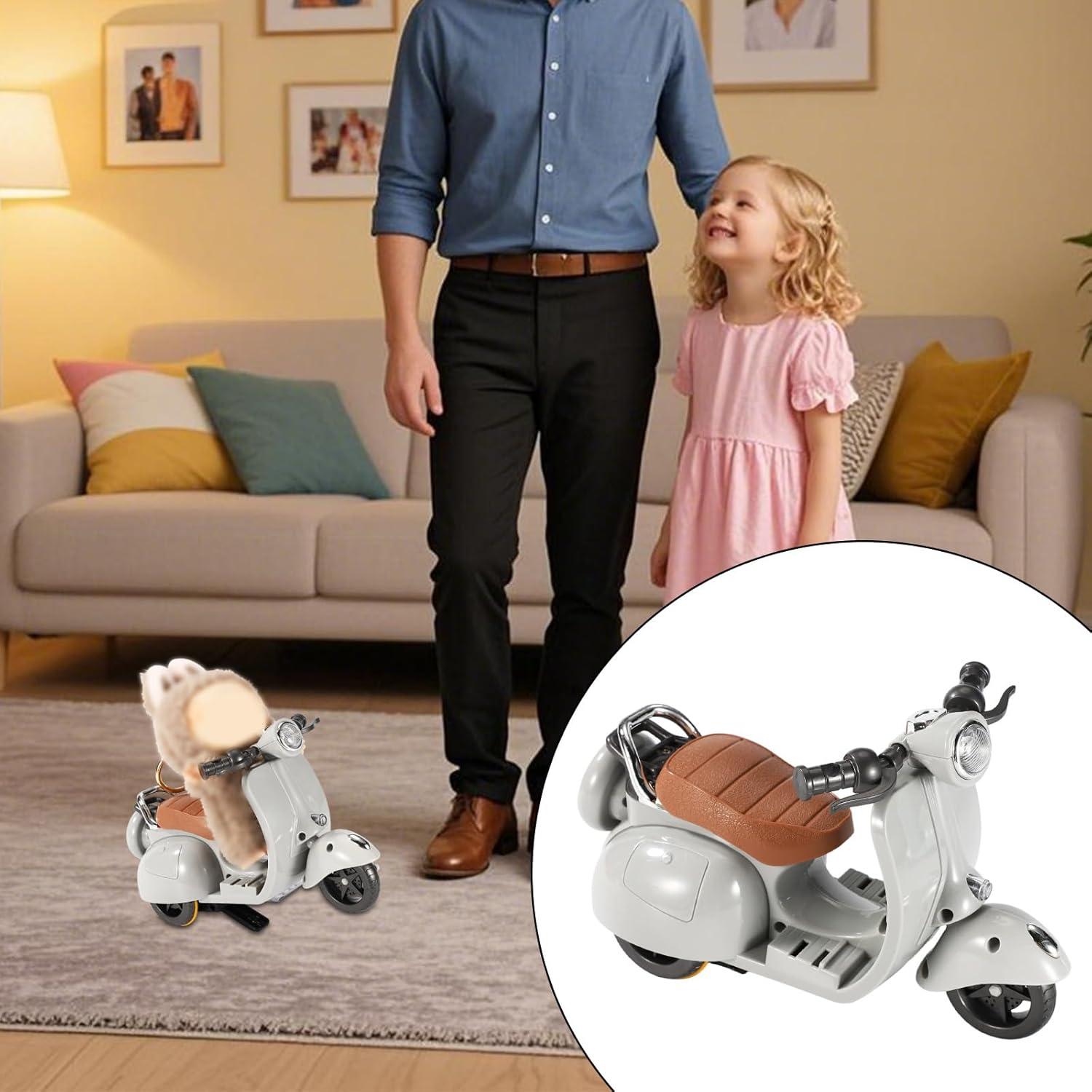 Scooter de Muñeca BTFO con Luces y Música - Gris 19x12.5x9.5cm