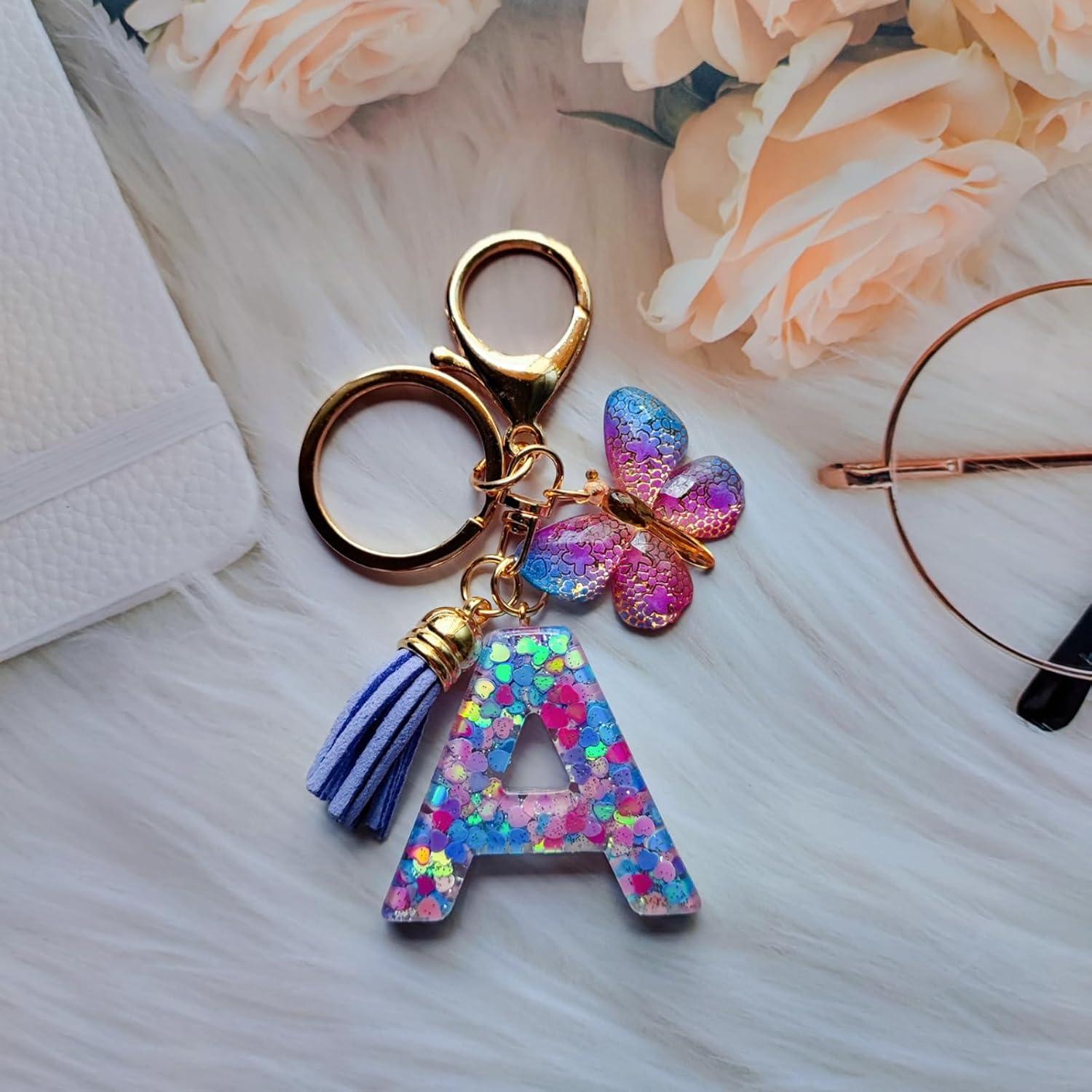 Llavero Inicial Personalizado con Borlas Mariposa Rosa y Verde