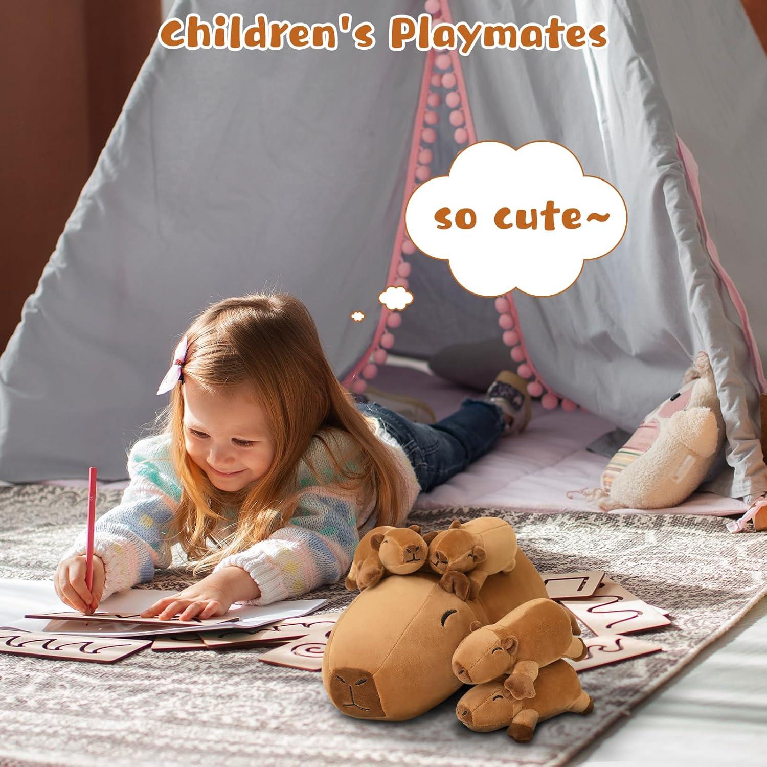 Peluche Capibara TOYSYM con 4 Bebés Suaves 40x30 cm