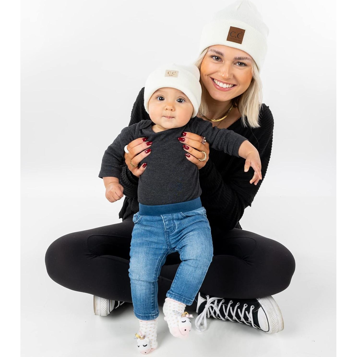 Gorros de Invierno a Juego Funky Junque para Mamá e Infante