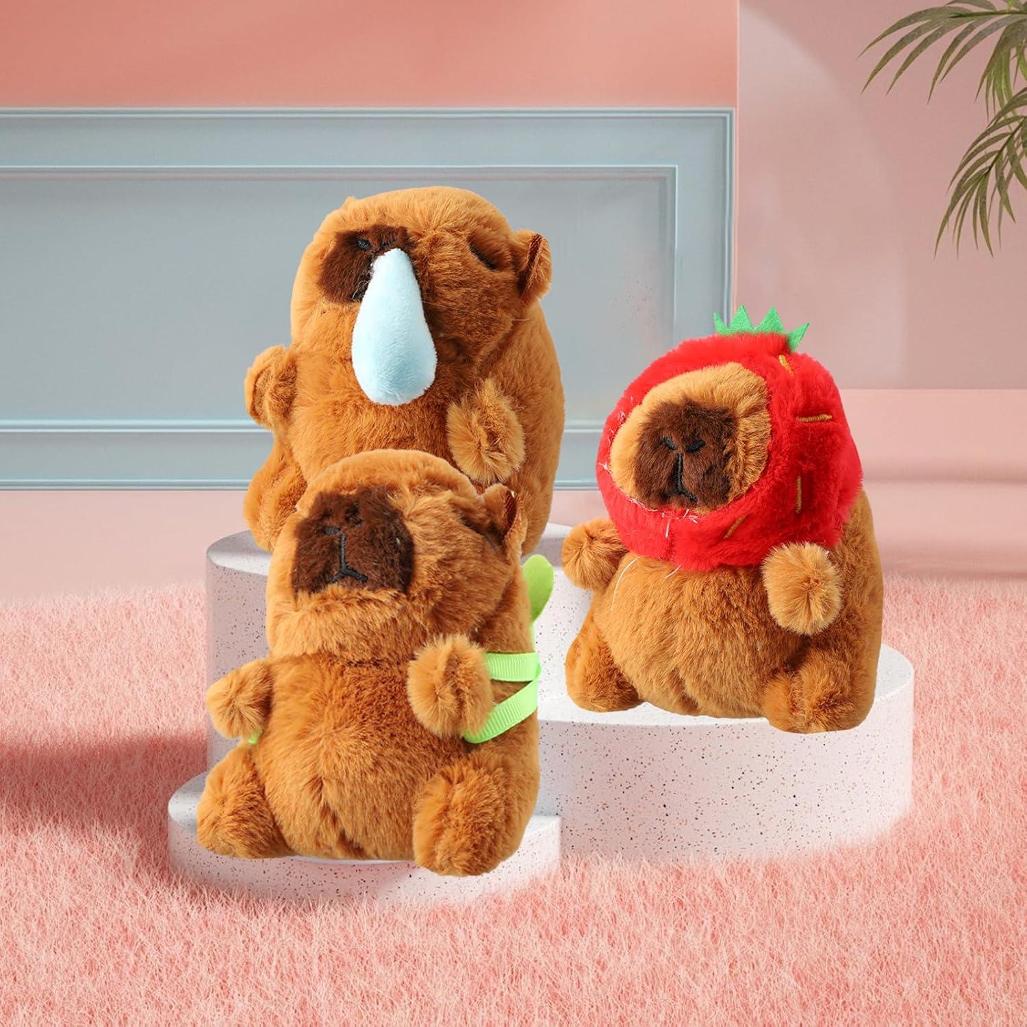 Llavero de Peluche Capibara 3 Piezas Tortuga/Fresa/Moco