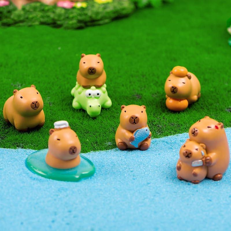 Set 13 Figuras Miniatura Capibara y Cocodrilo Pinenjoy