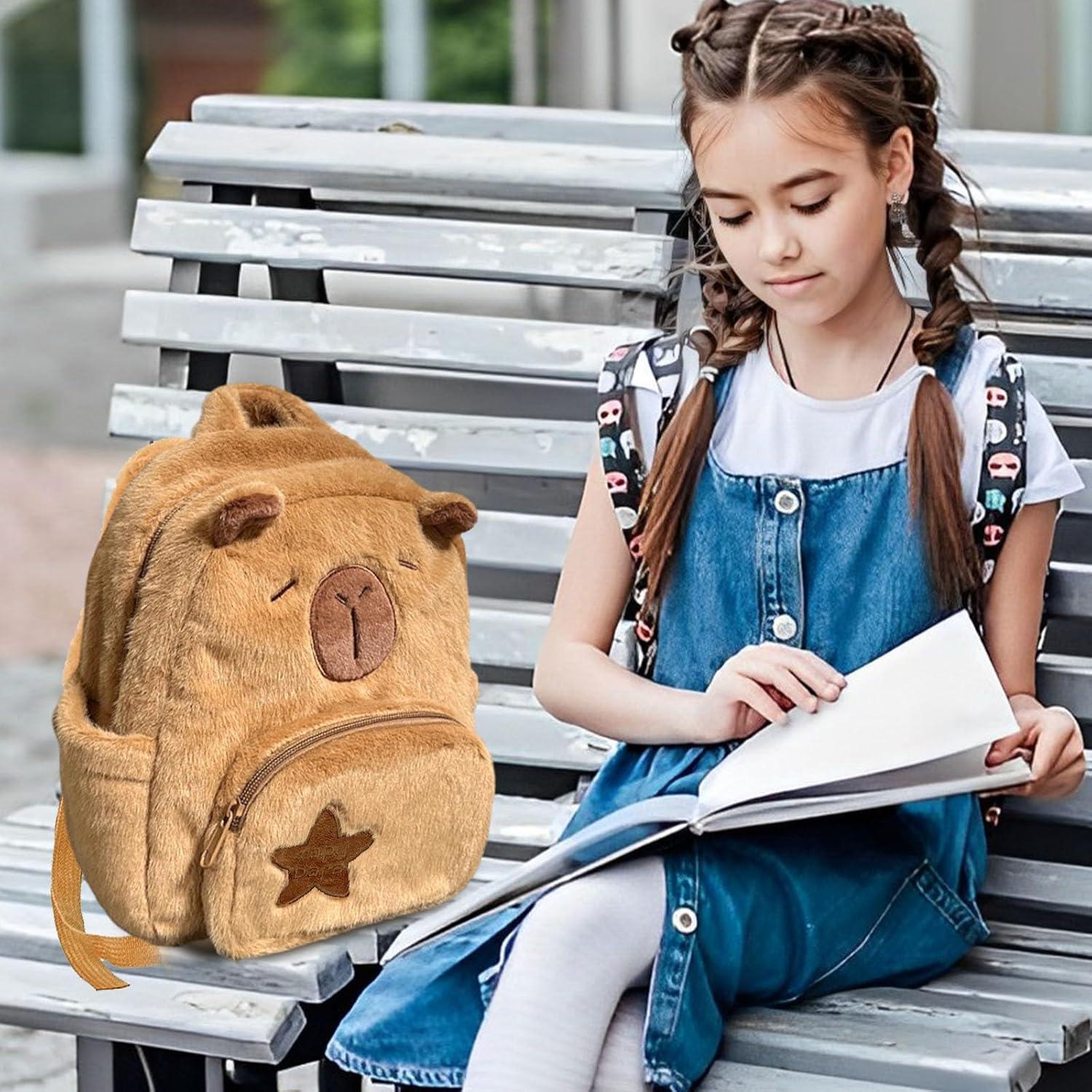 Mochila de Peluche Capibara Toynificent 29x24cm Multifuncional