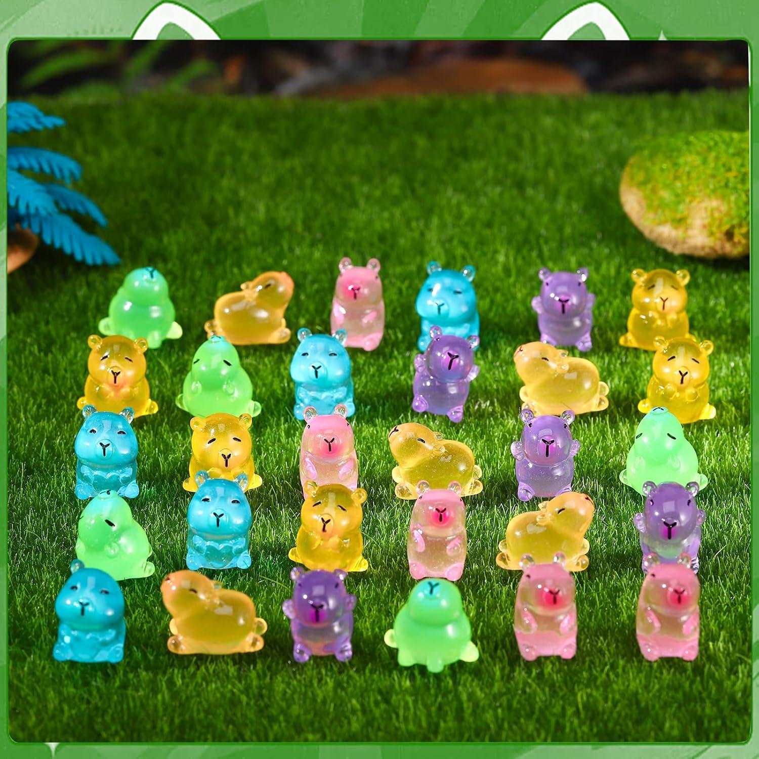 30 Mini Capibaras Luminiscentes de Resina - Decoración Colorida