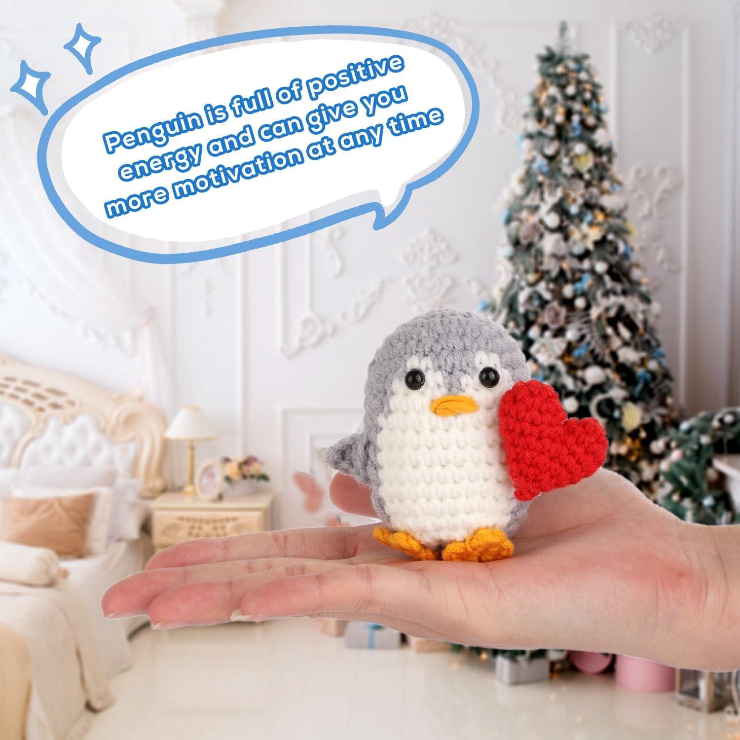 Pingüino de Ganchillo con Corazón TOYMIS 6.5cm Regalo Inspirador