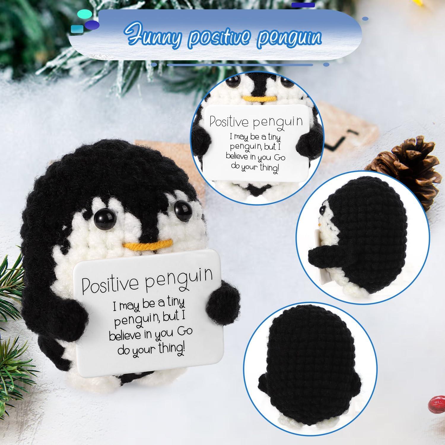 Muñeca de Pingüino Tejido BOXOB 6.5 cm con Tarjeta Positiva