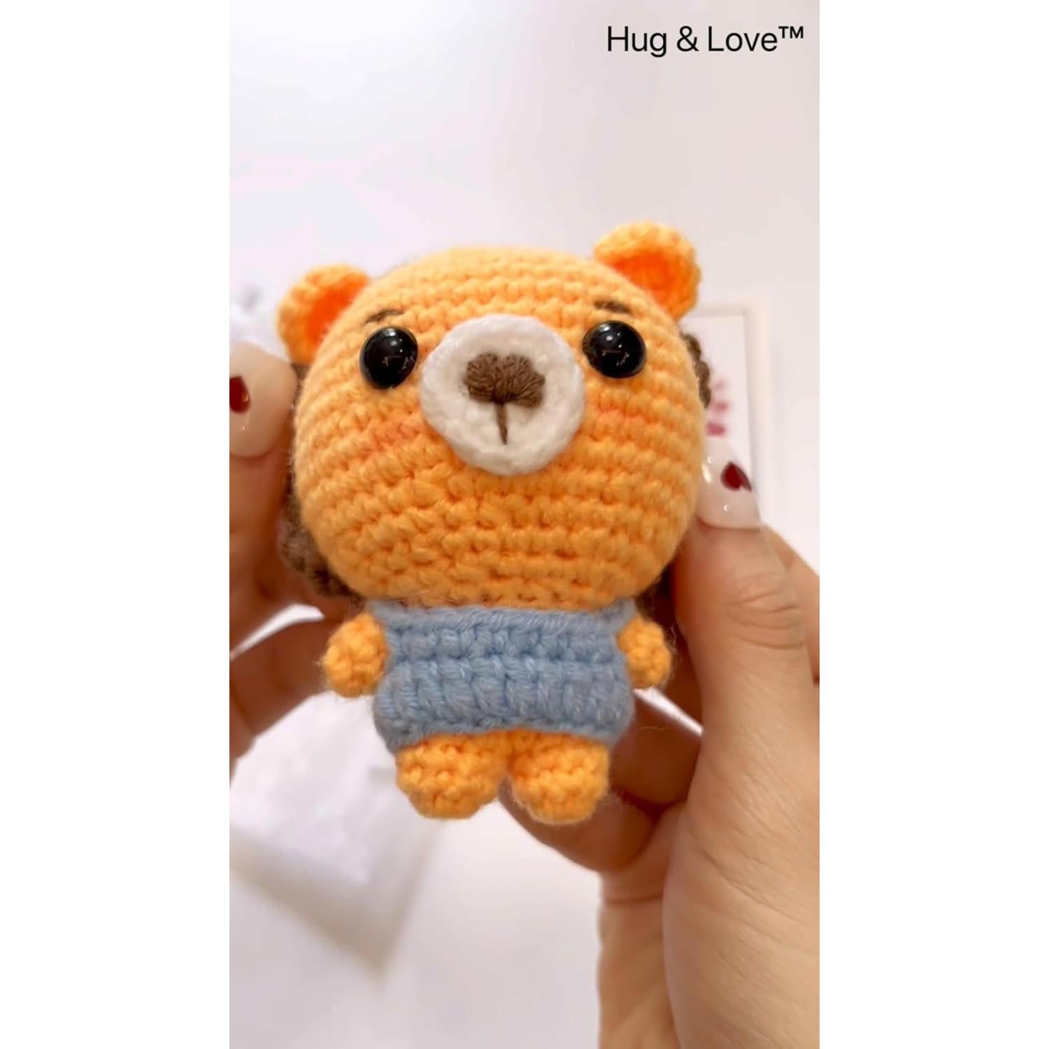 Muñeca de León de Ganchillo Hug & Love - Juguete Antiestrés