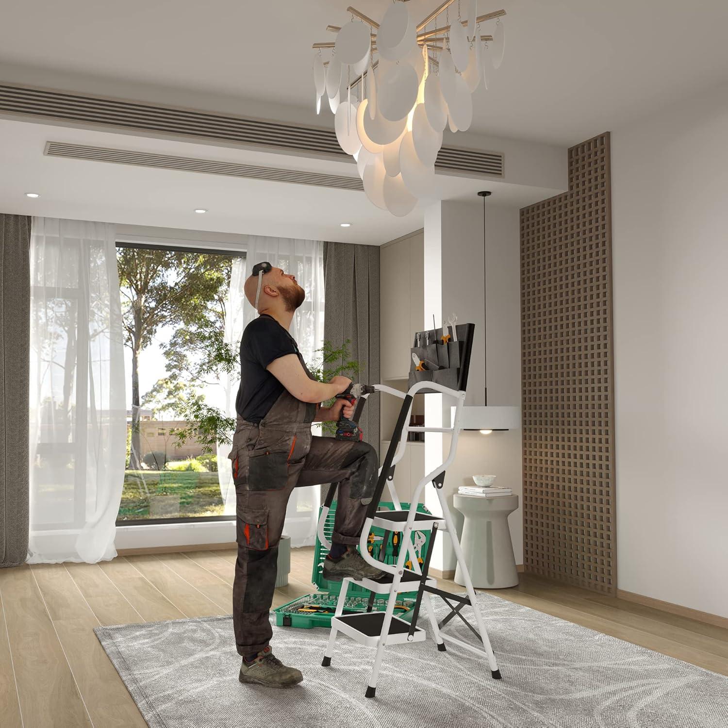 Escalera Plegable Usinso 3 Peldaños Antideslizante 226 kg