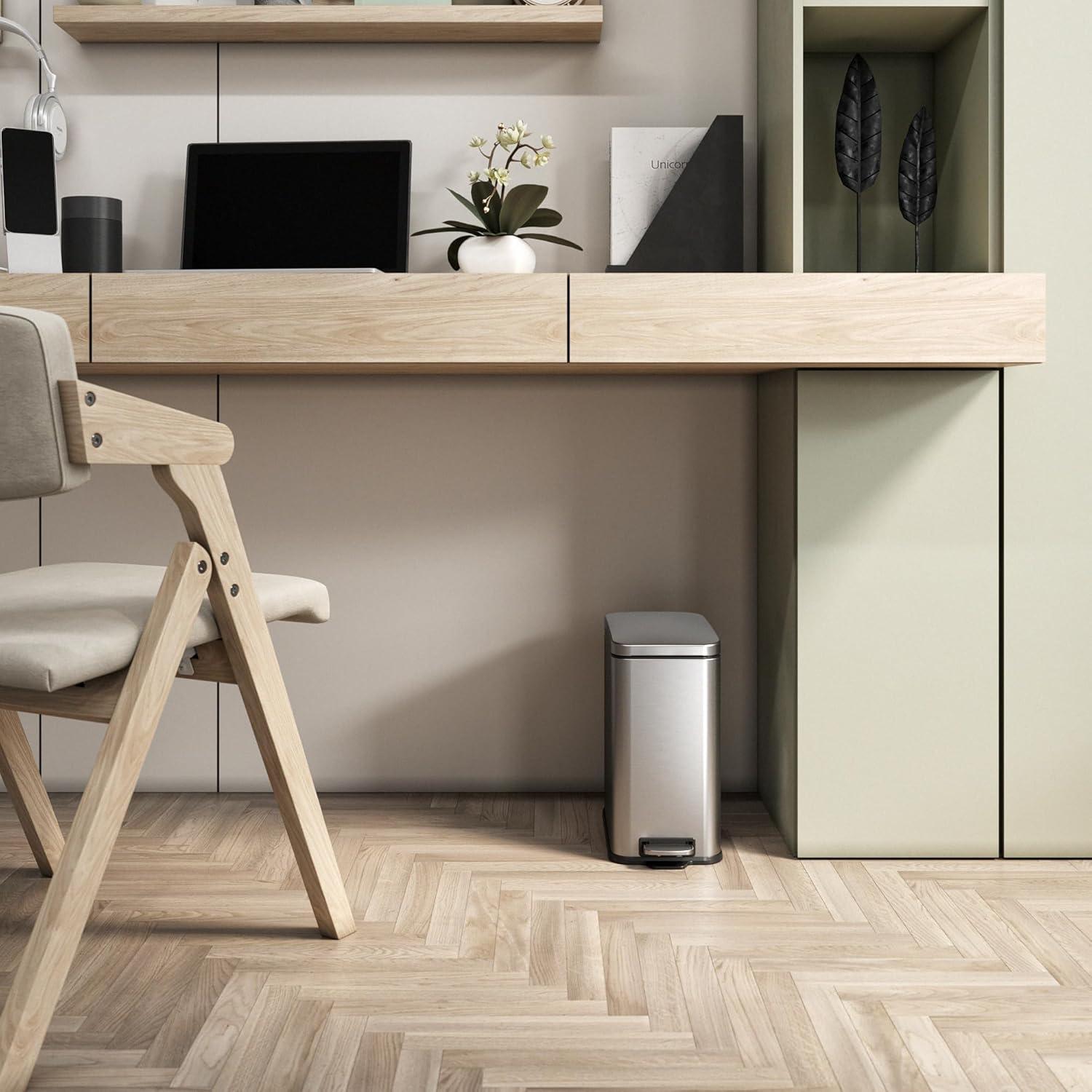 Basurero Slim iTouchless 11.4L Acero Inoxidable Control Olores