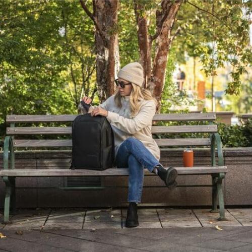 Mochila NOMATIC 14L Resistente al Agua para Laptop - Negro