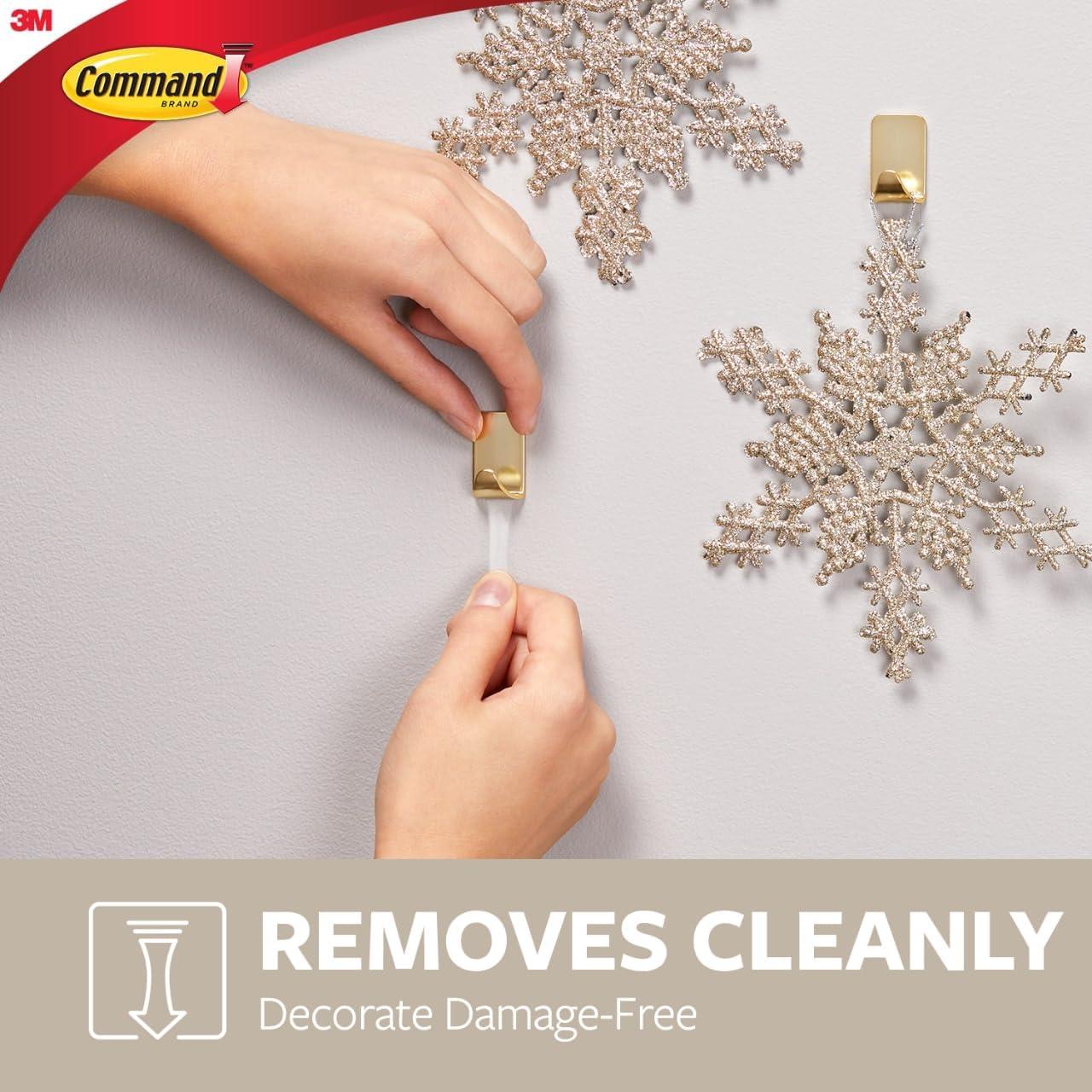Ganchos Metálicos Pequeños Command Latón - 4 Ganchos y 5 Tiras