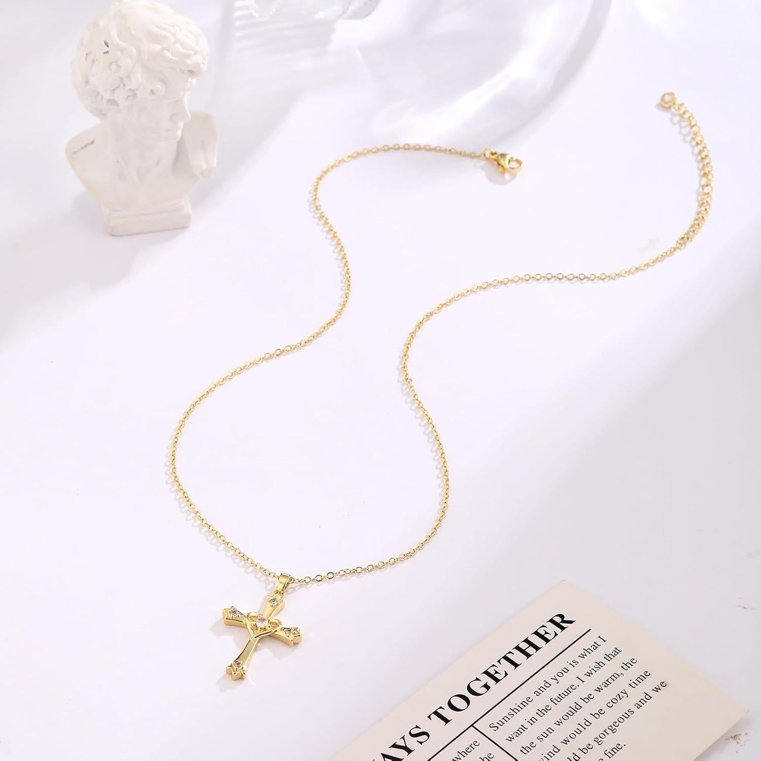 Collar de Cruz Dainty Amicon en Oro de 14K con Diamantes 41.91 cm