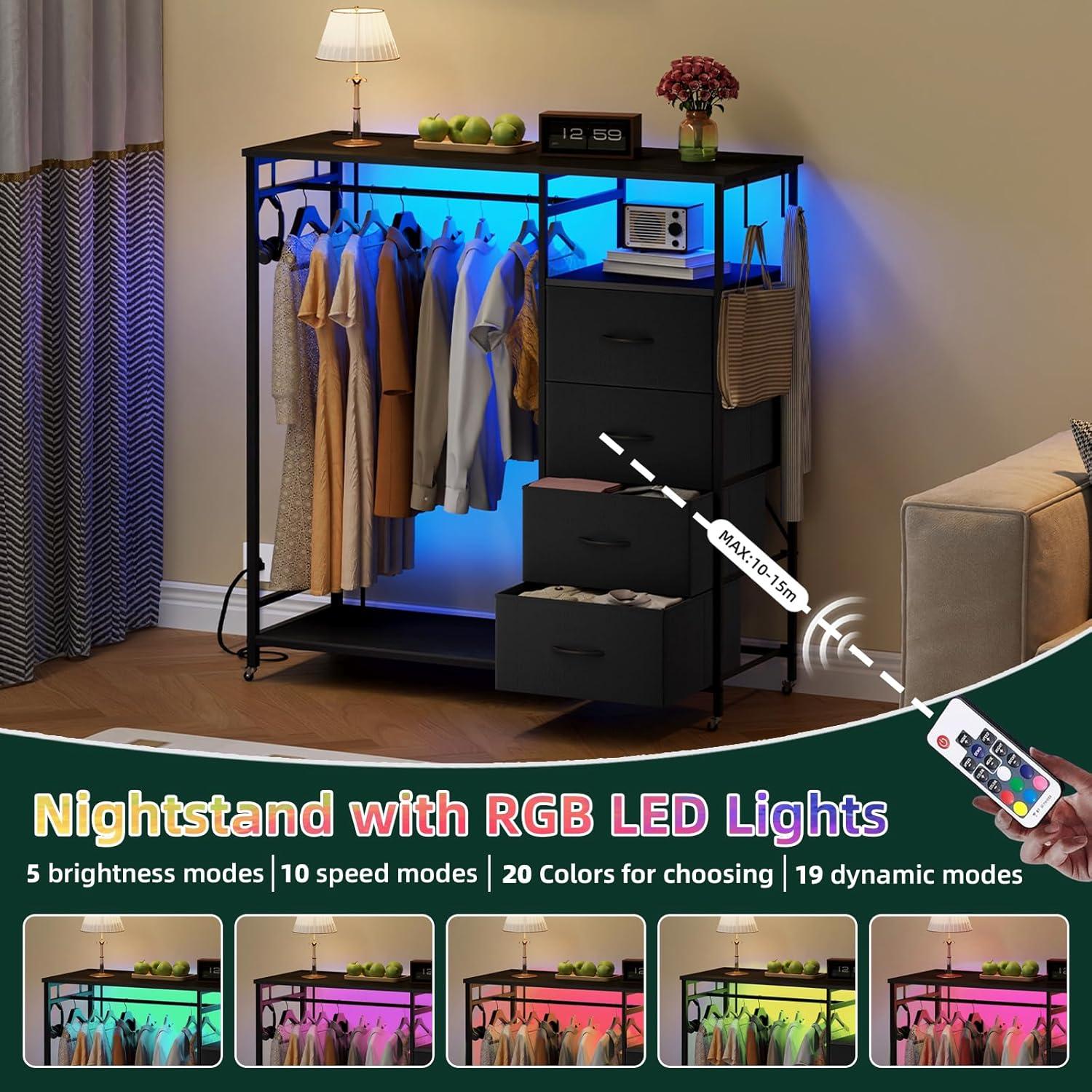 Cómoda Negra Somdot con Rack Colgante y Luces LED 4 Cajones