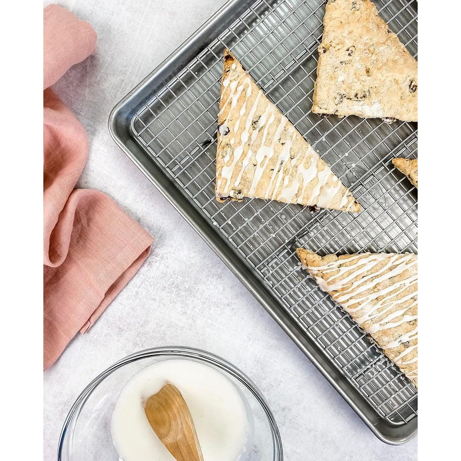 Bandeja para Hornear Extra Grande USA Pan 1607CR con Rejilla