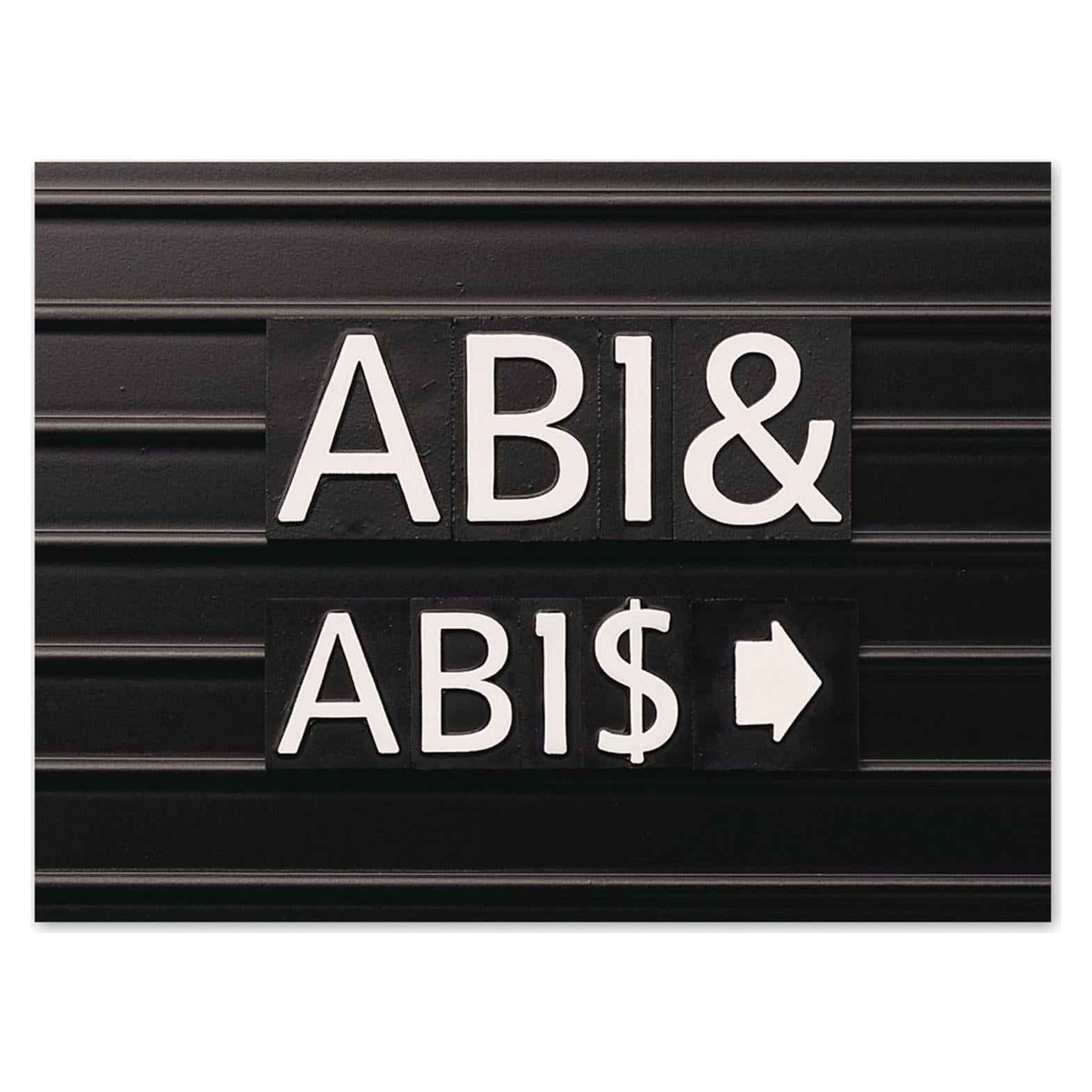 Personajes Magnéticos Quartet Helvetica 1" 128 Letras Blancas