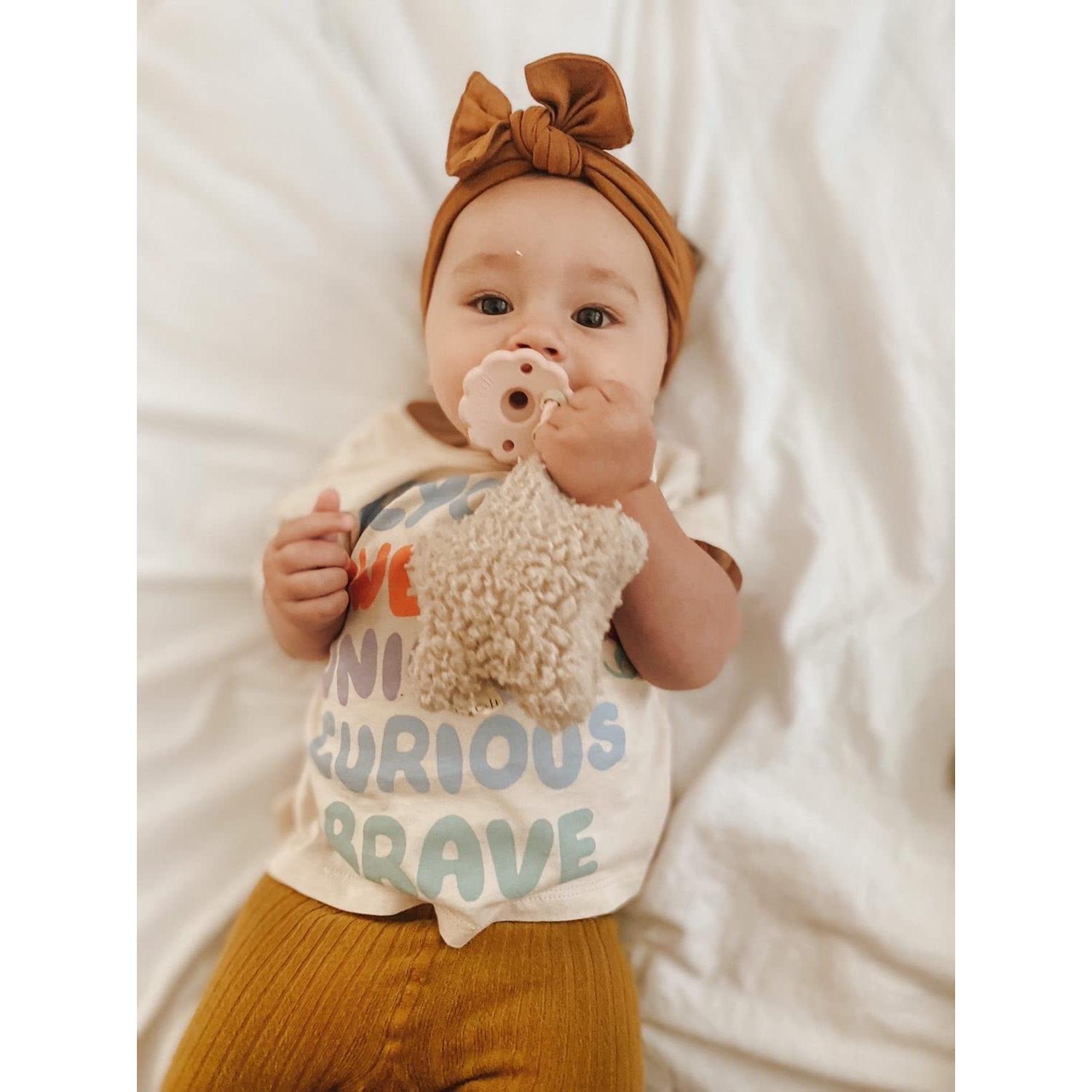 Set de Chupetes Ali+Oli Silicona Rosa-Blanco 2 Piezas