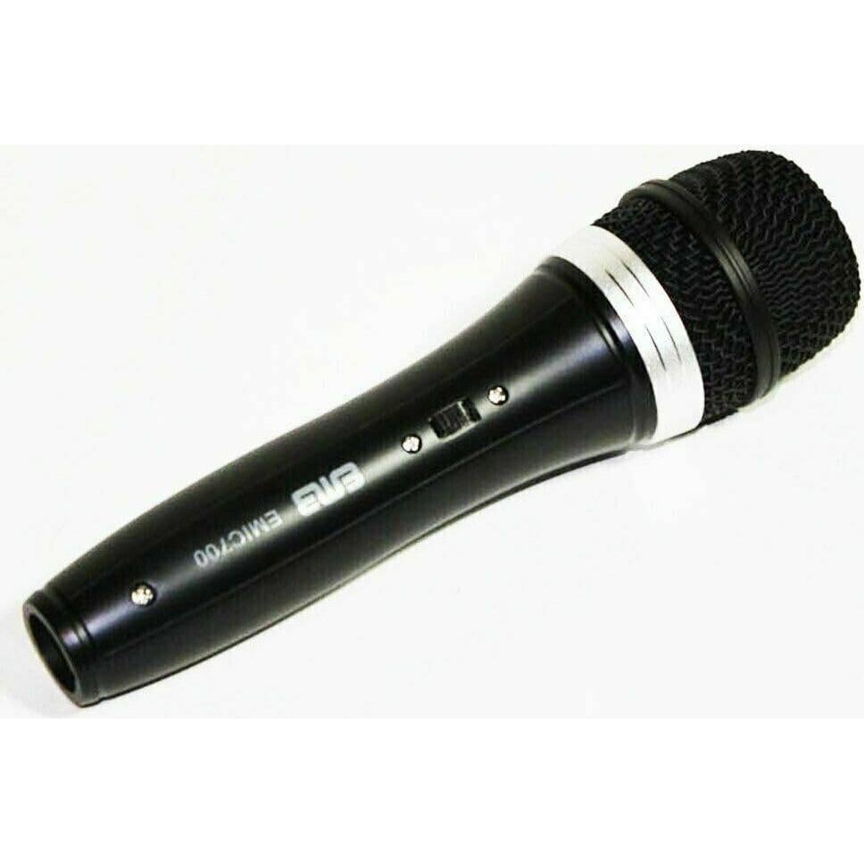 Paquete Mezclador Mackie ProFX6v3 + 2 Micrófonos EMB EMIC700