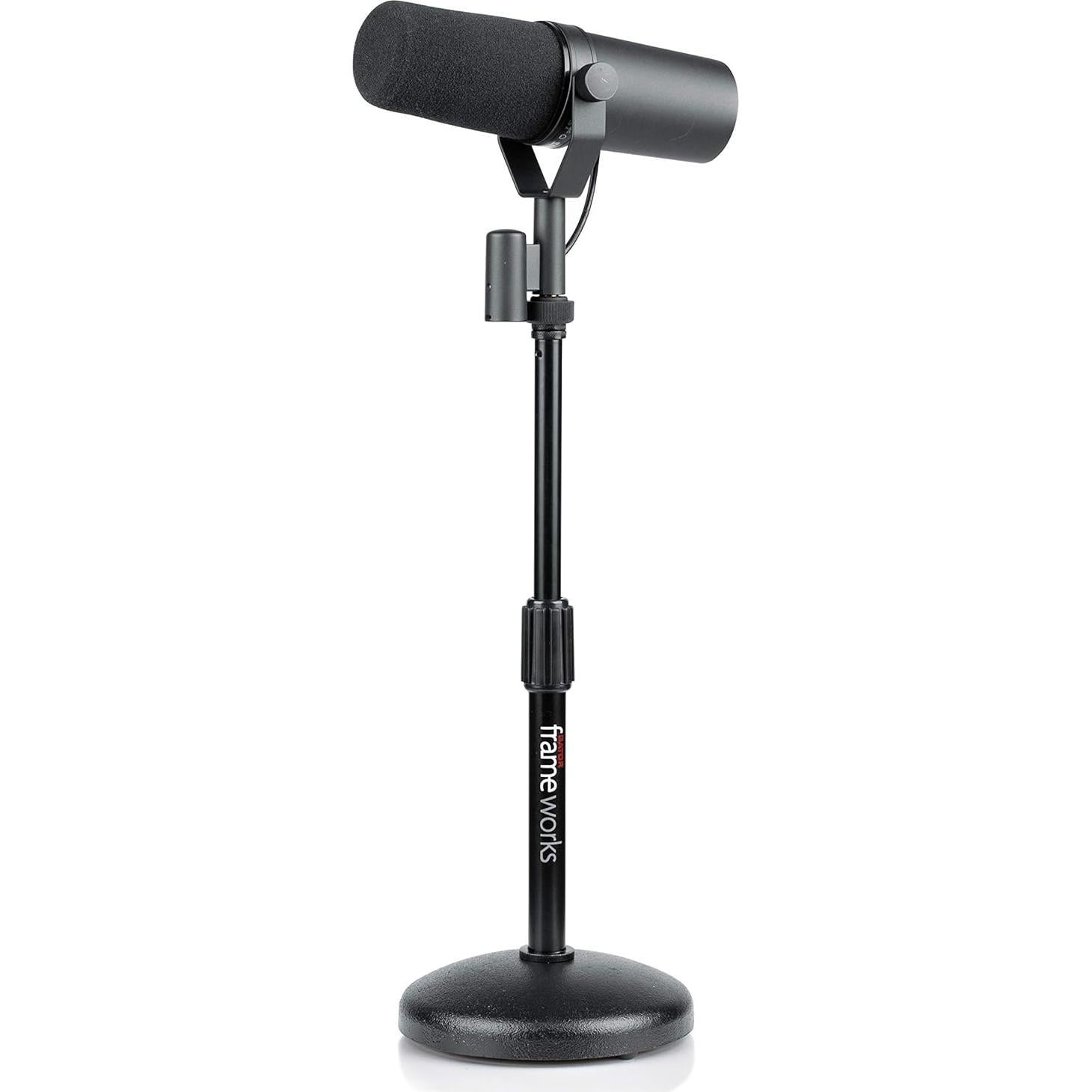 Auriculares Mackie MC-100 + Soporte Micrófono Gator GFW-MIC-0501