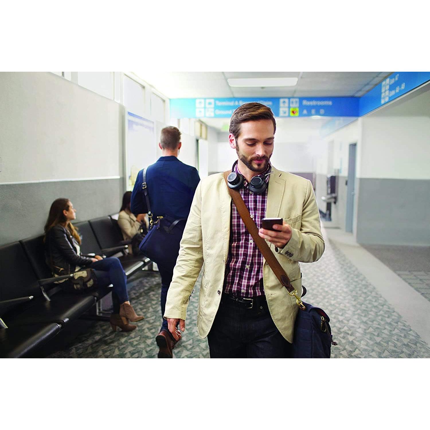 Auricular Bluetooth Plantronics Voyager Focus B825 - ANC, 12h Batería