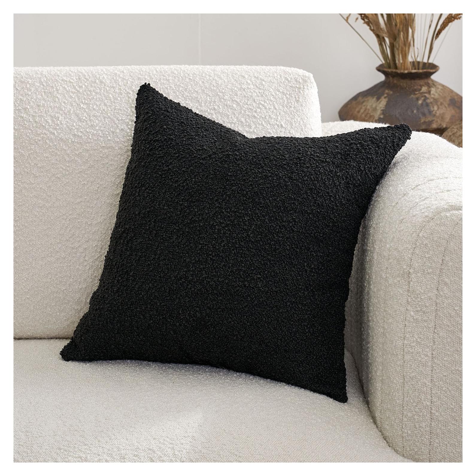 Funda de Almohada Boucle 45x45 DOMVITUS Negra - Pack 1