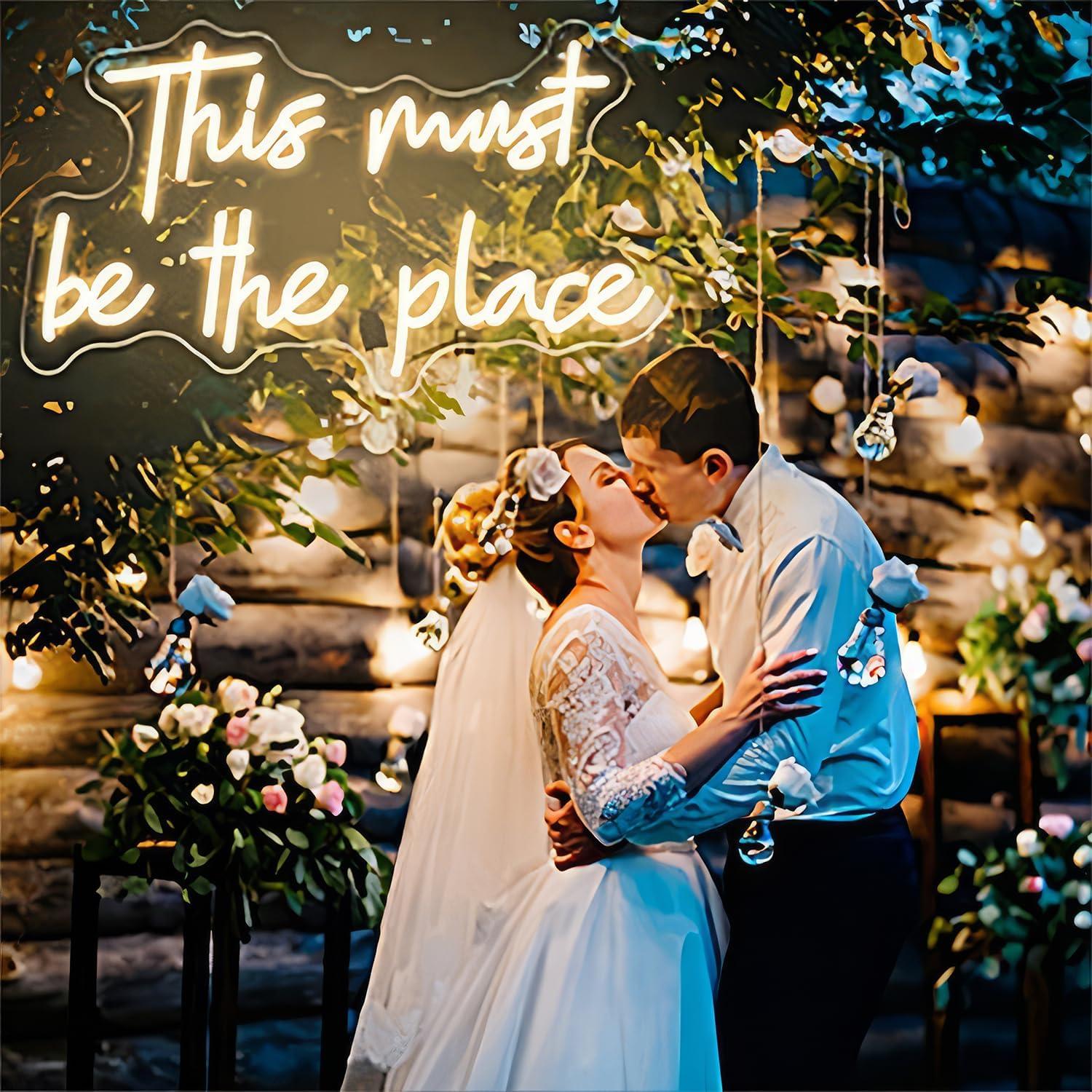 Letrero de Neón Personalizado LED Raniya 76.2x18.3 cm