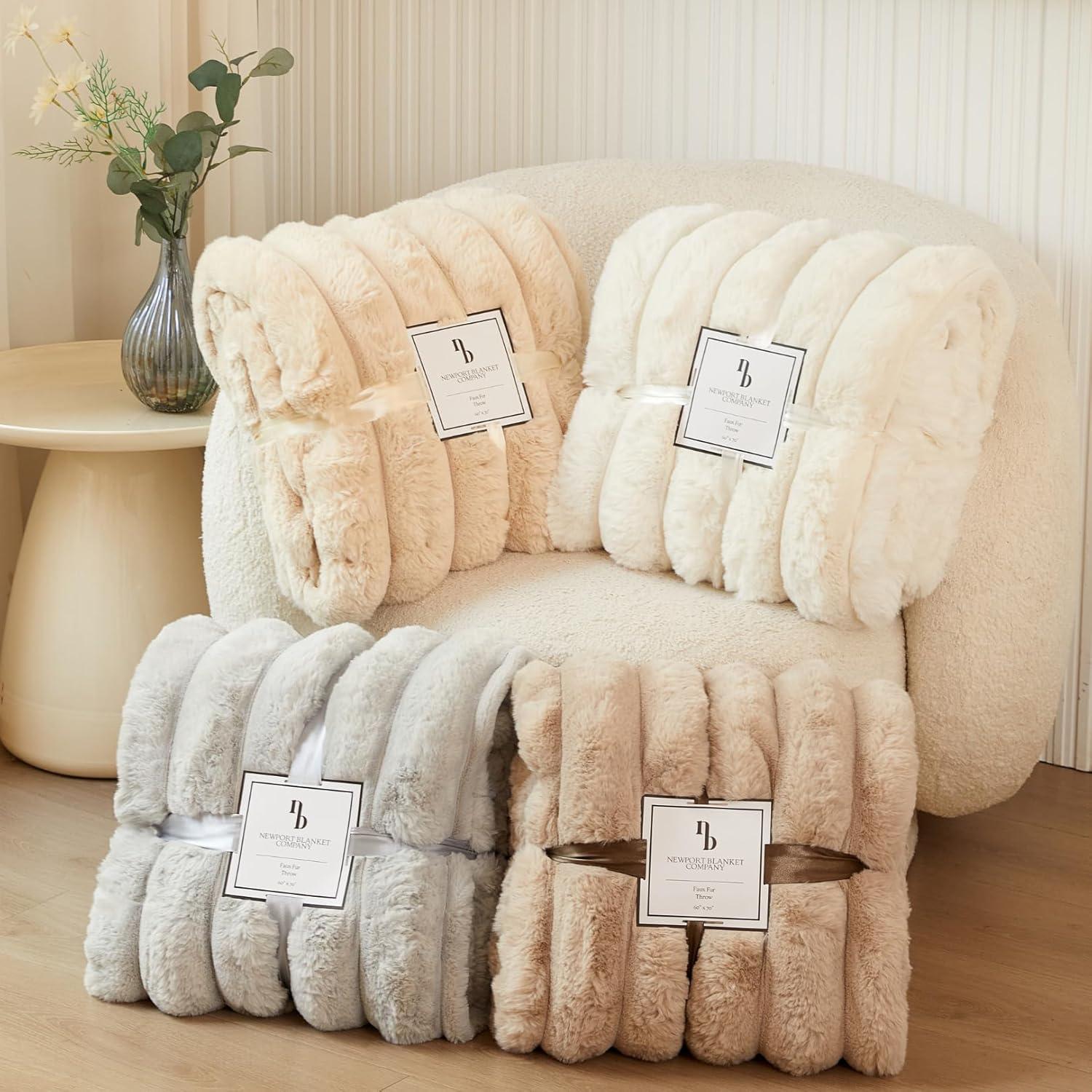 Manta de Piel Sintética LuxeComfort 127x152 cm Piedra de Playa