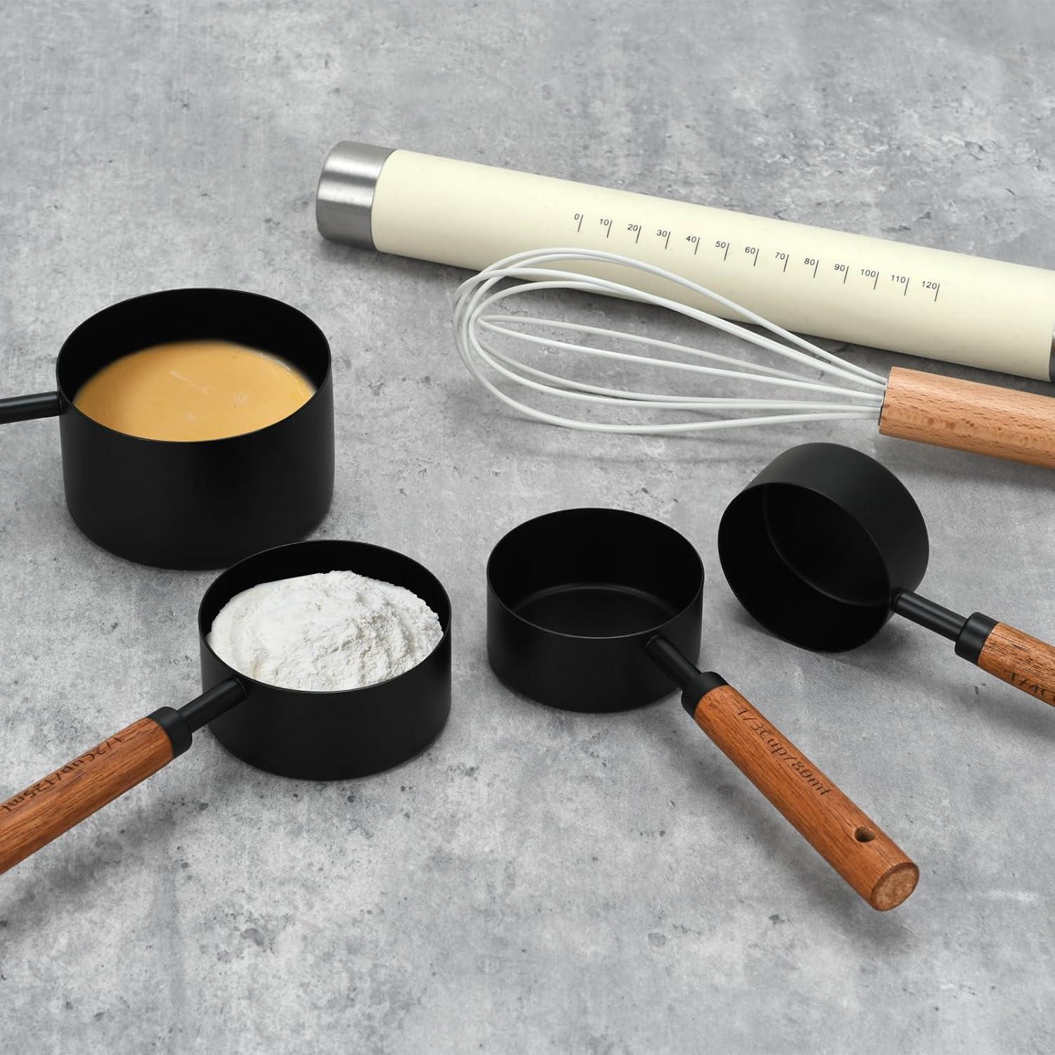 Juego de Tazas y Cucharas Medidoras Negras Zalaxt 8 Pcs