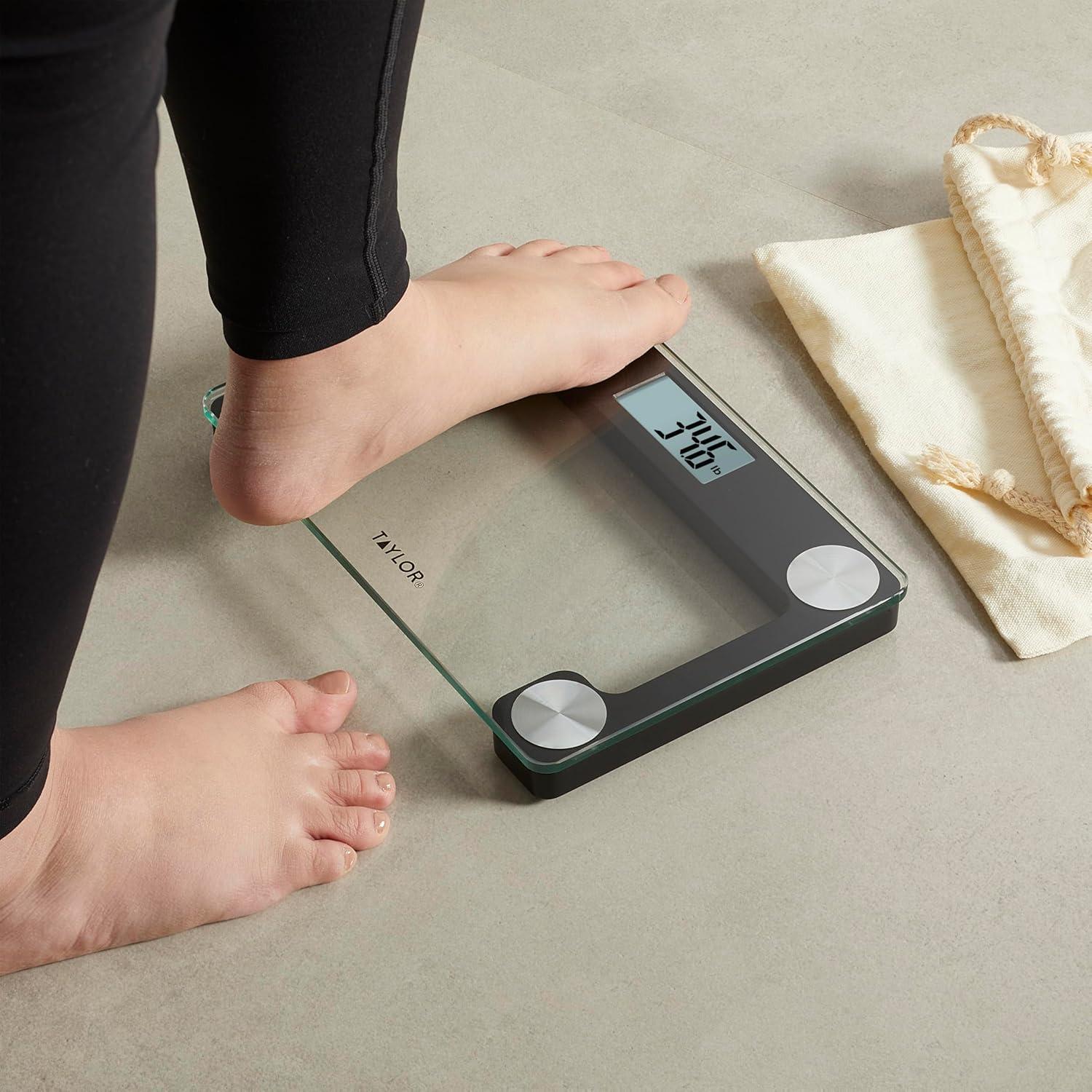 Báscula Digital Compacta Taylor 181 kg con Tote de Viaje