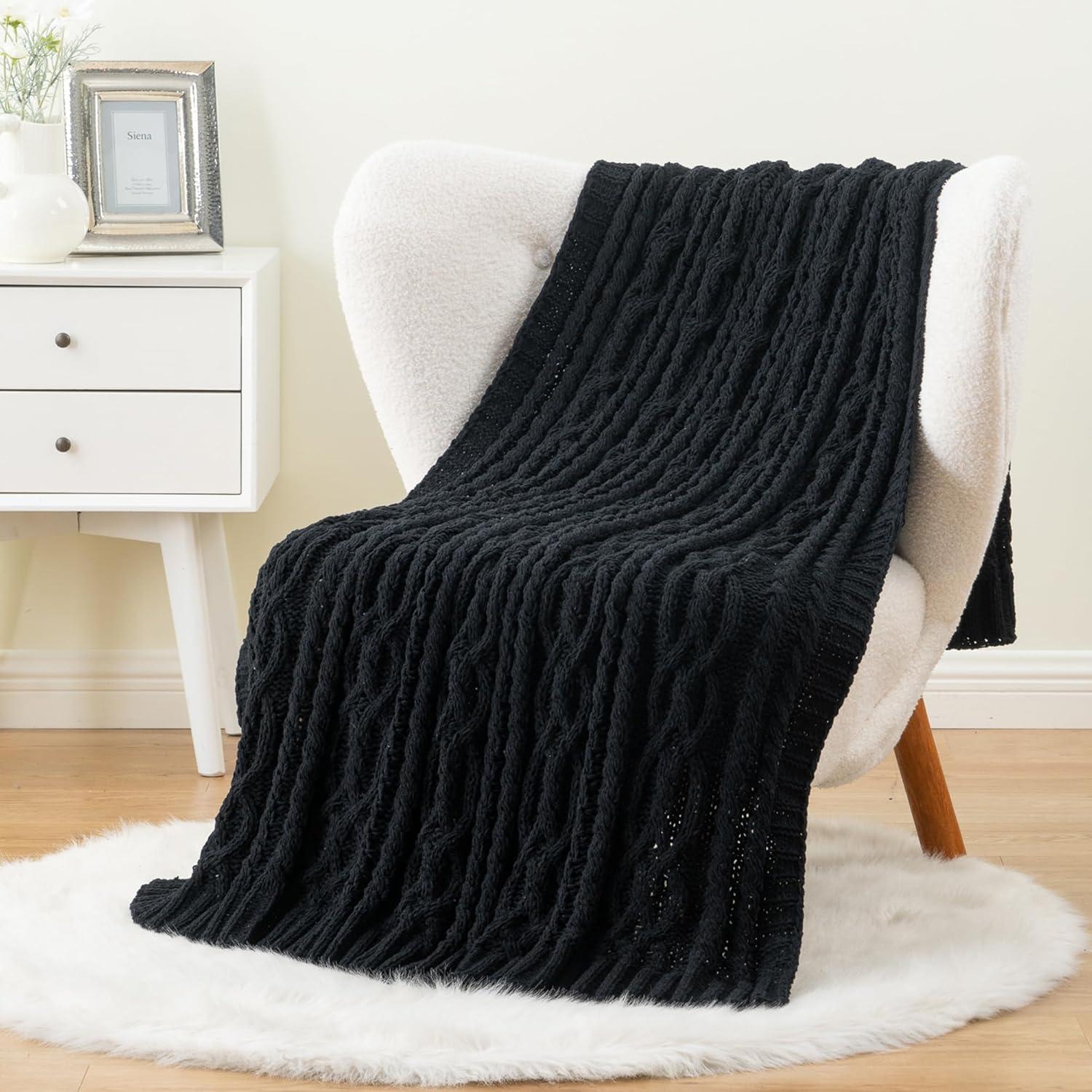 Manta de Chenilla Battilo Negra 130x170cm Suave y Moderna