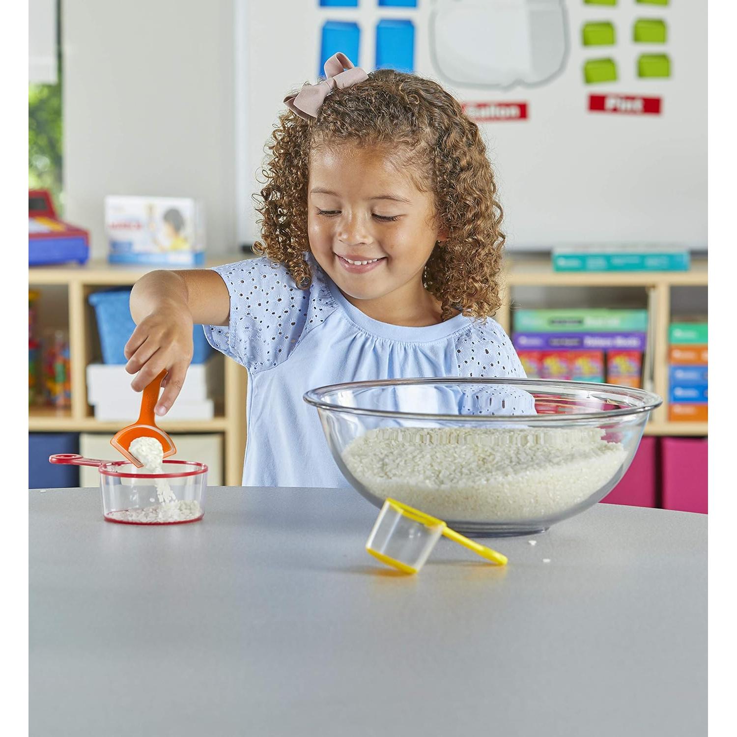 Set de 4 Tazas de Medir de Fracciones Arcoíris hand2mind