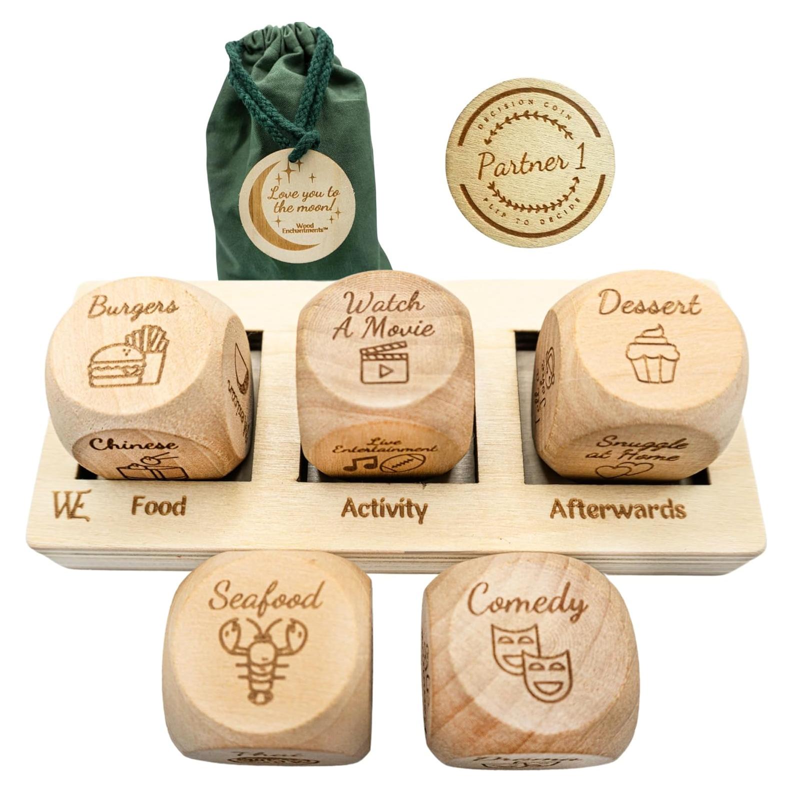 Juego de Dados de Citas de Lujo - Wood Enchantments - 5 Dados