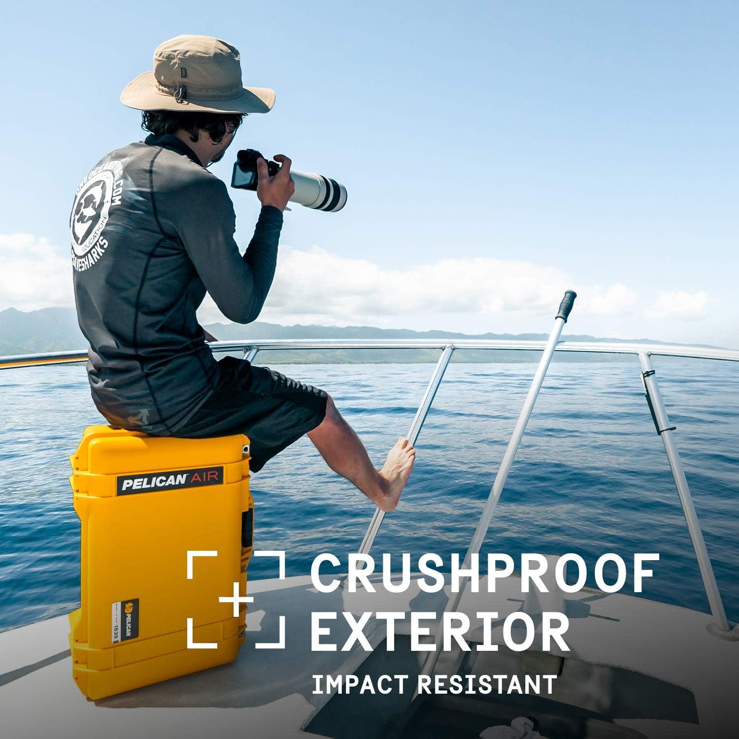 Maleta Pelican Air 1535 Sin Espuma Negra 55.8x22.8x30.4cm