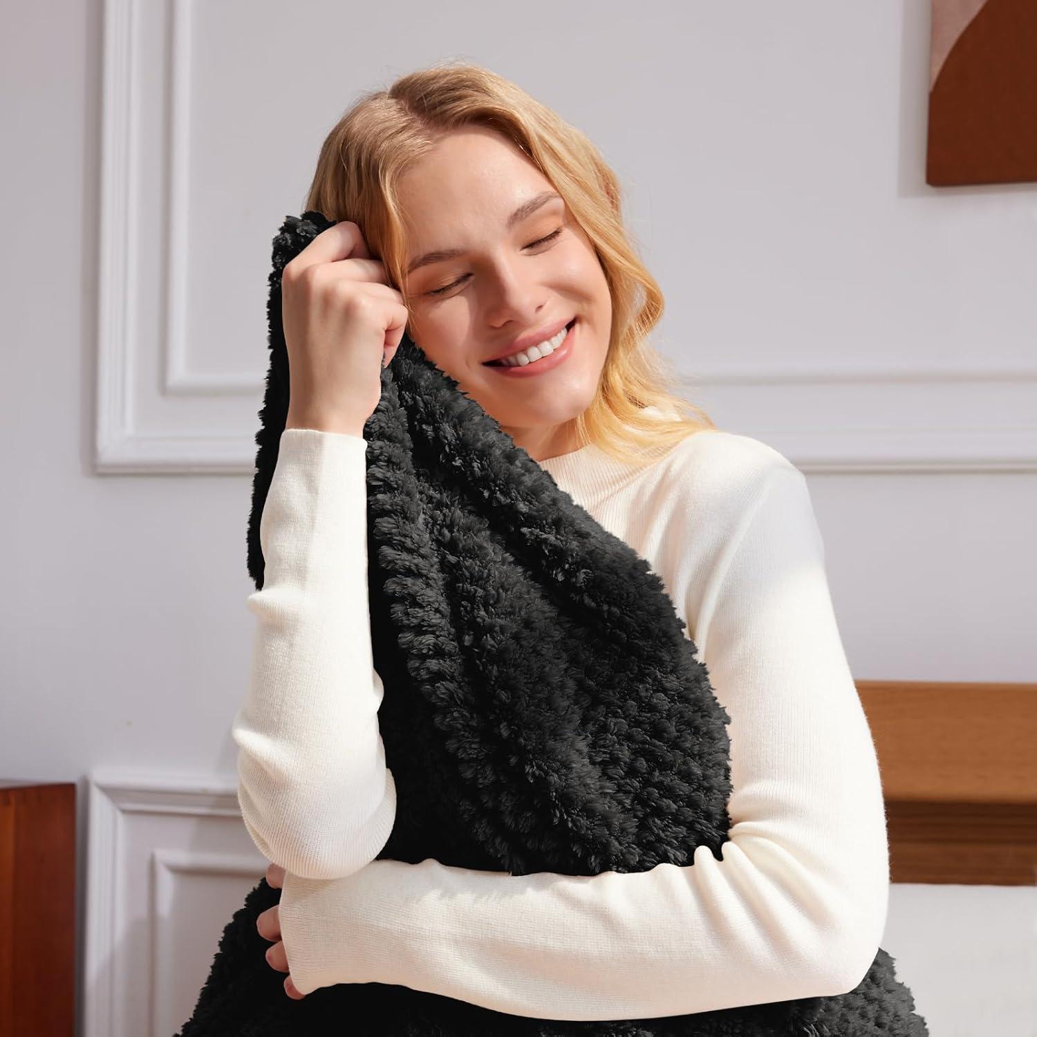 Manta de Forro Polar Flotilla de Ballenas 127x178 cm Negra