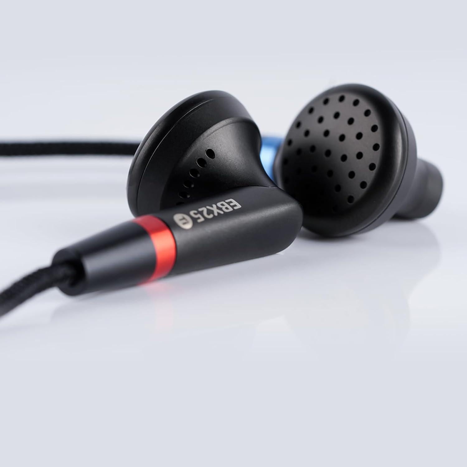 Auriculares HiFi NICEHCK EBX25Ti con Cable Desmontable 4.4mm