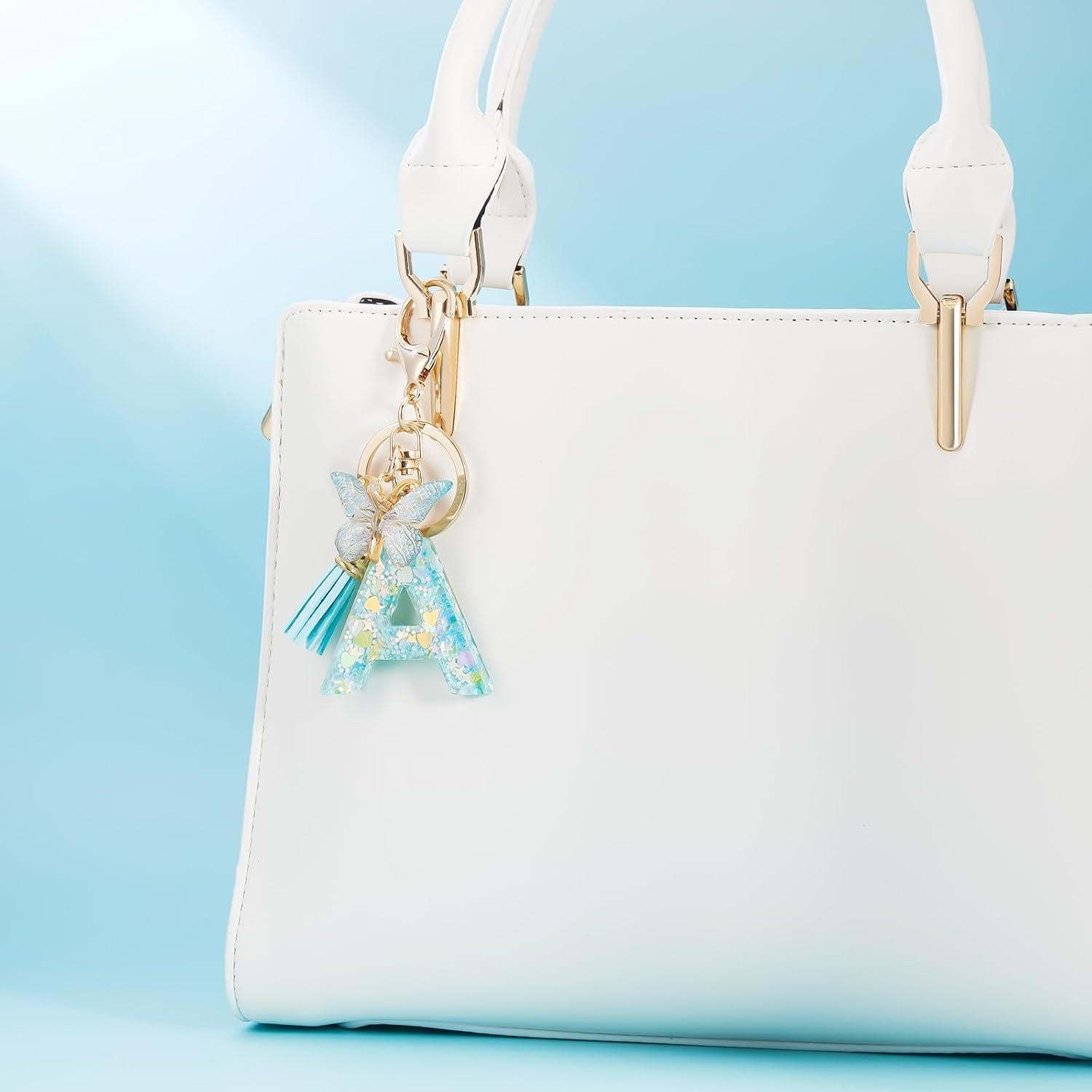 Llavero Inicial de Alfabeto con Borla y Mariposa - Moda