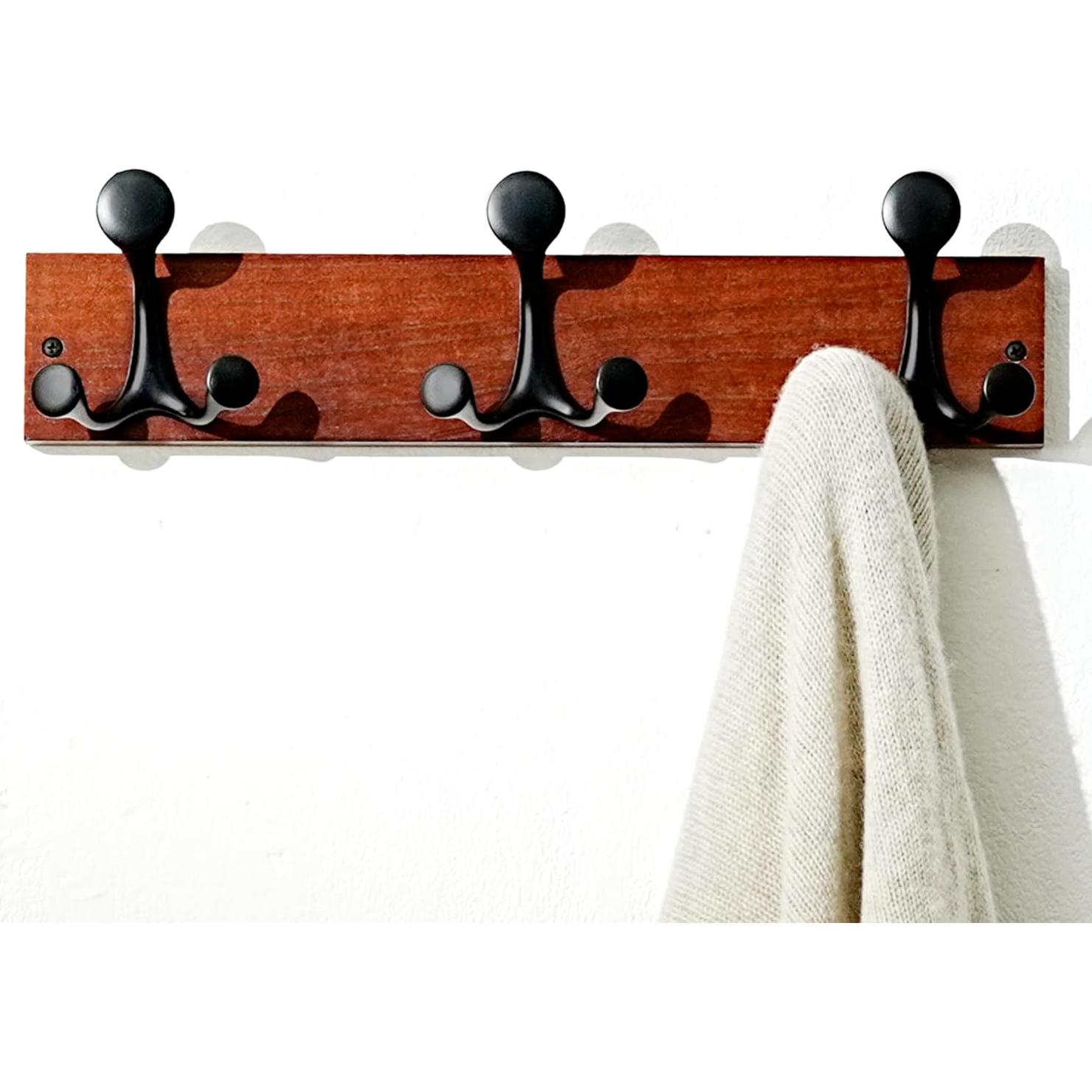 Perchero de Madera SKOLOO 42.93x8x6 cm con 3 Ganchos